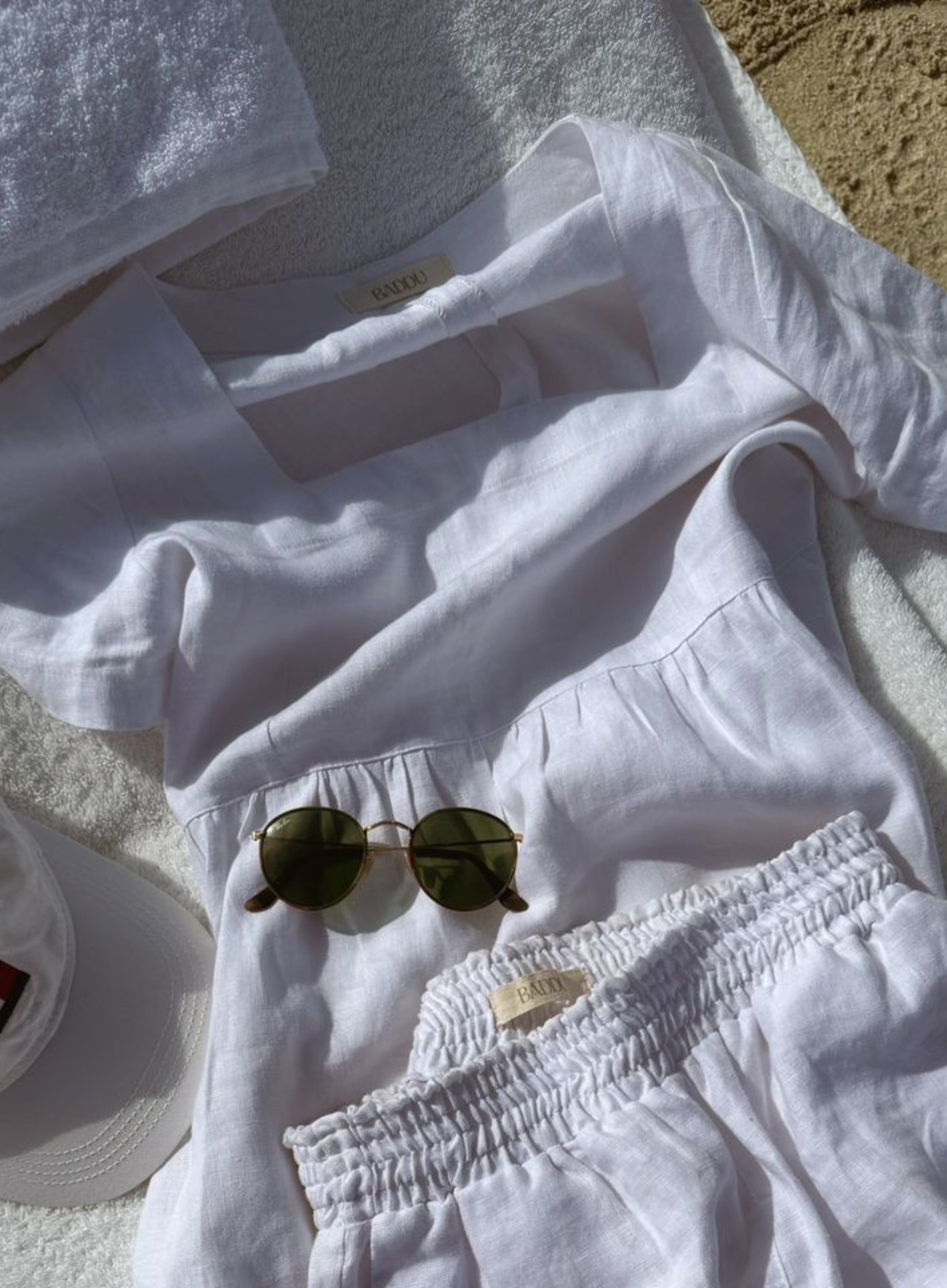 Conjunto Bata Amélia e Shorts Dora Linho Puro · 2 peças