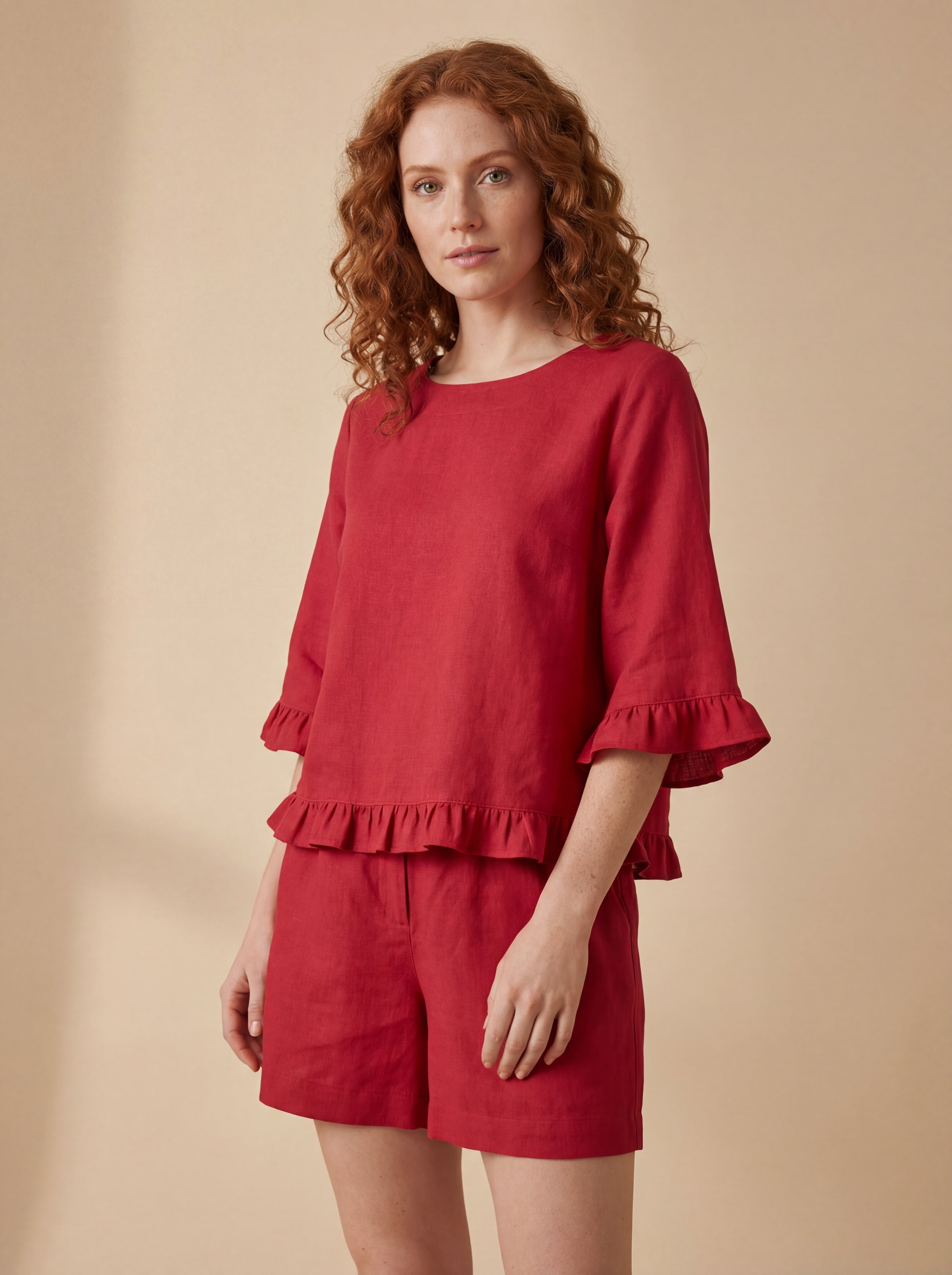 Conjunto Blusa Lucy e Shorts Dora Linho Puro · 2 peças