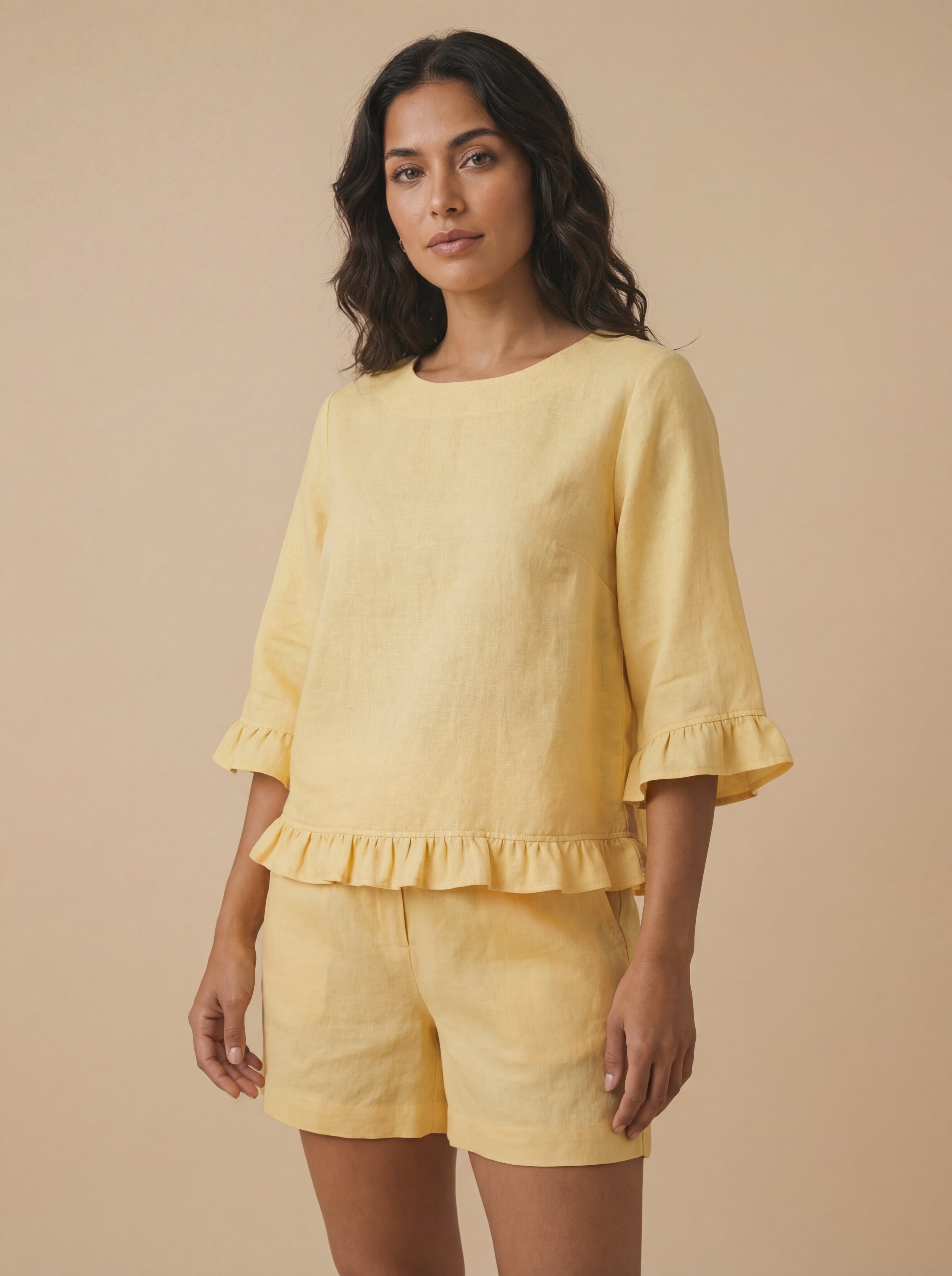 Conjunto Blusa Lucy e Shorts Dora Linho Puro · 2 peças