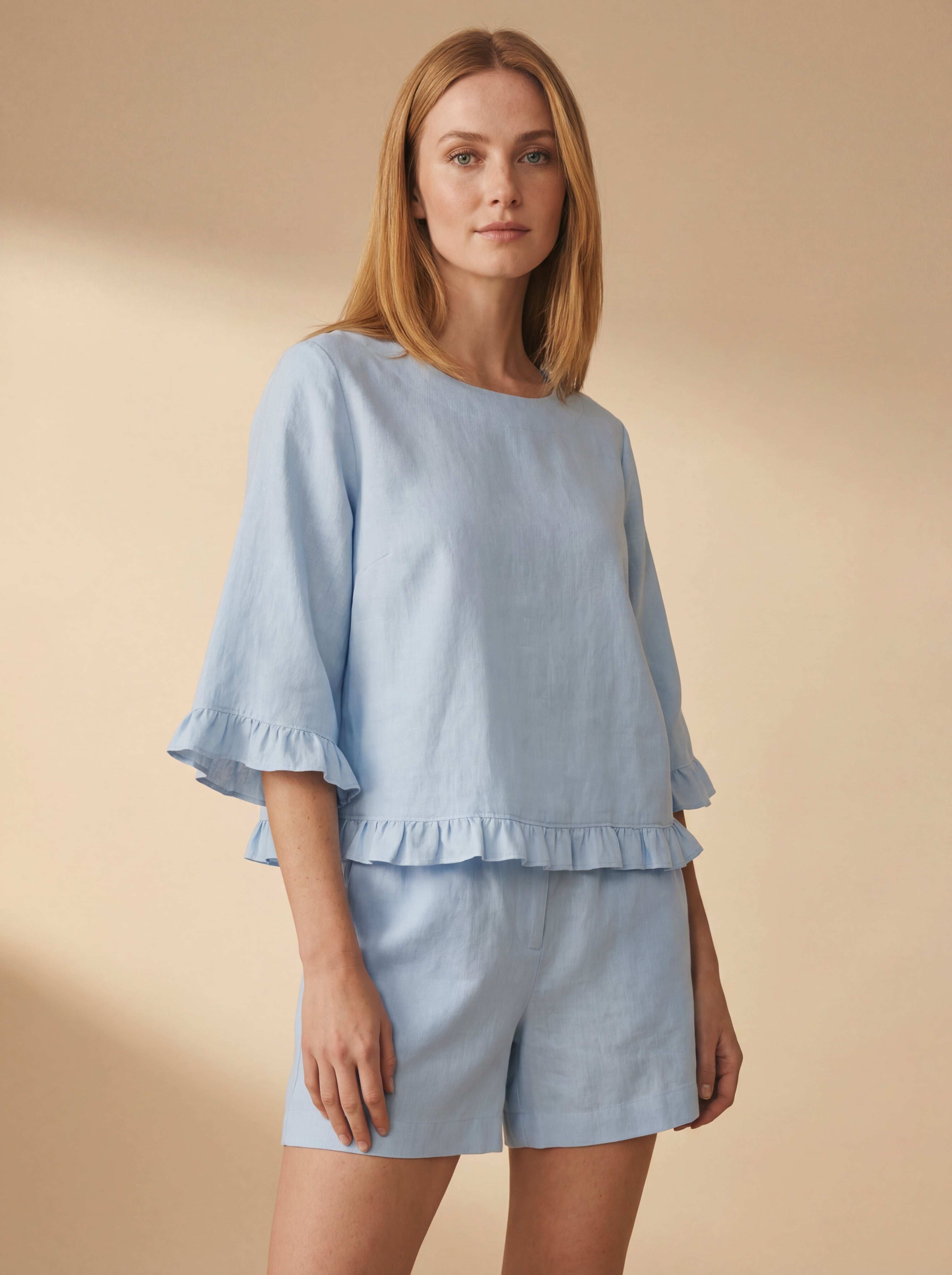 Conjunto Blusa Lucy e Shorts Dora Linho Puro · 2 peças