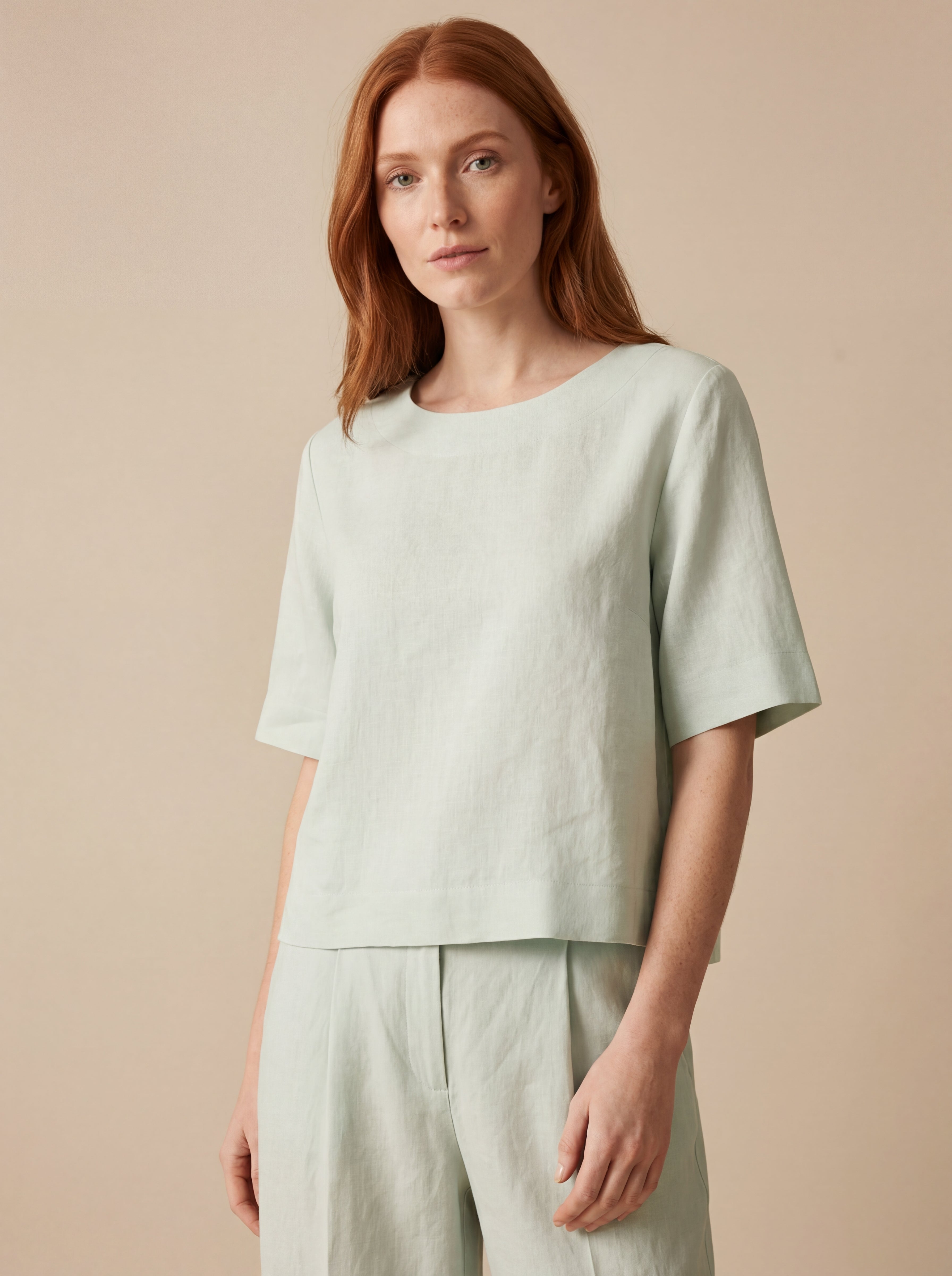 Conjunto Blusa Mayra e Shorts Dora Linho Puro · 2 peças