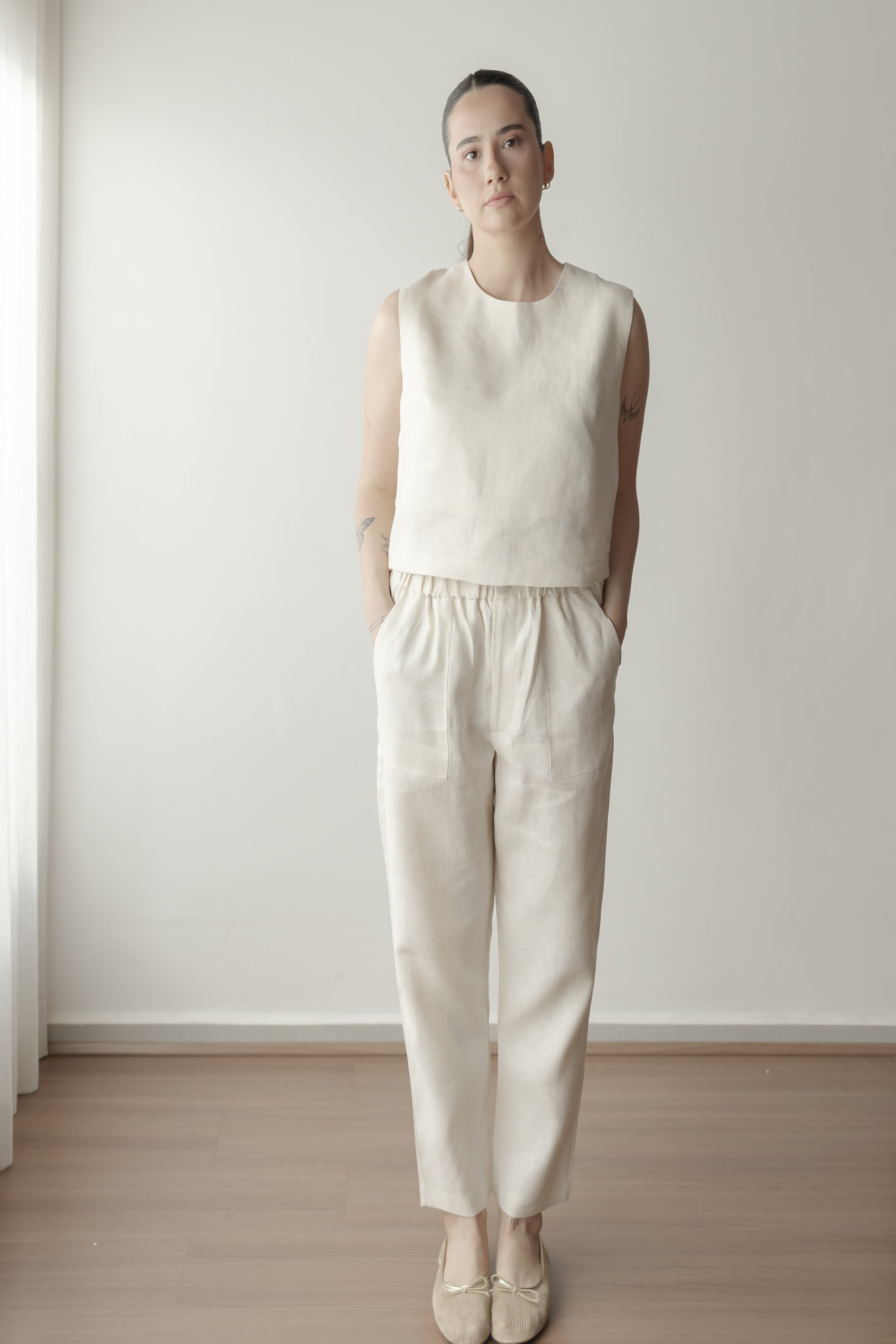 Regata Dyandra 100% Linho Branca