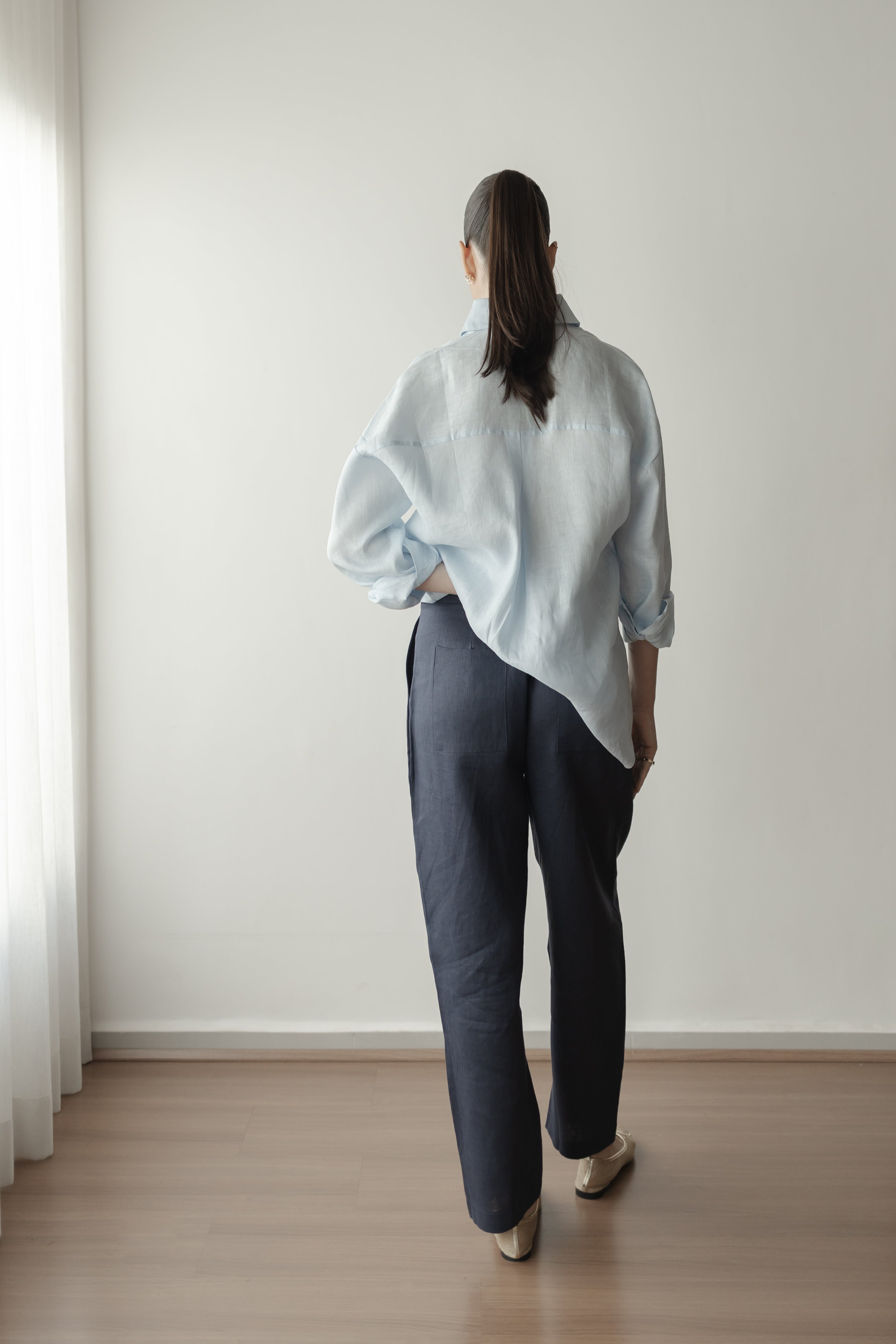 Camisa Feminina Edi de Linho Puro · Minimalista Elegante | Baddu