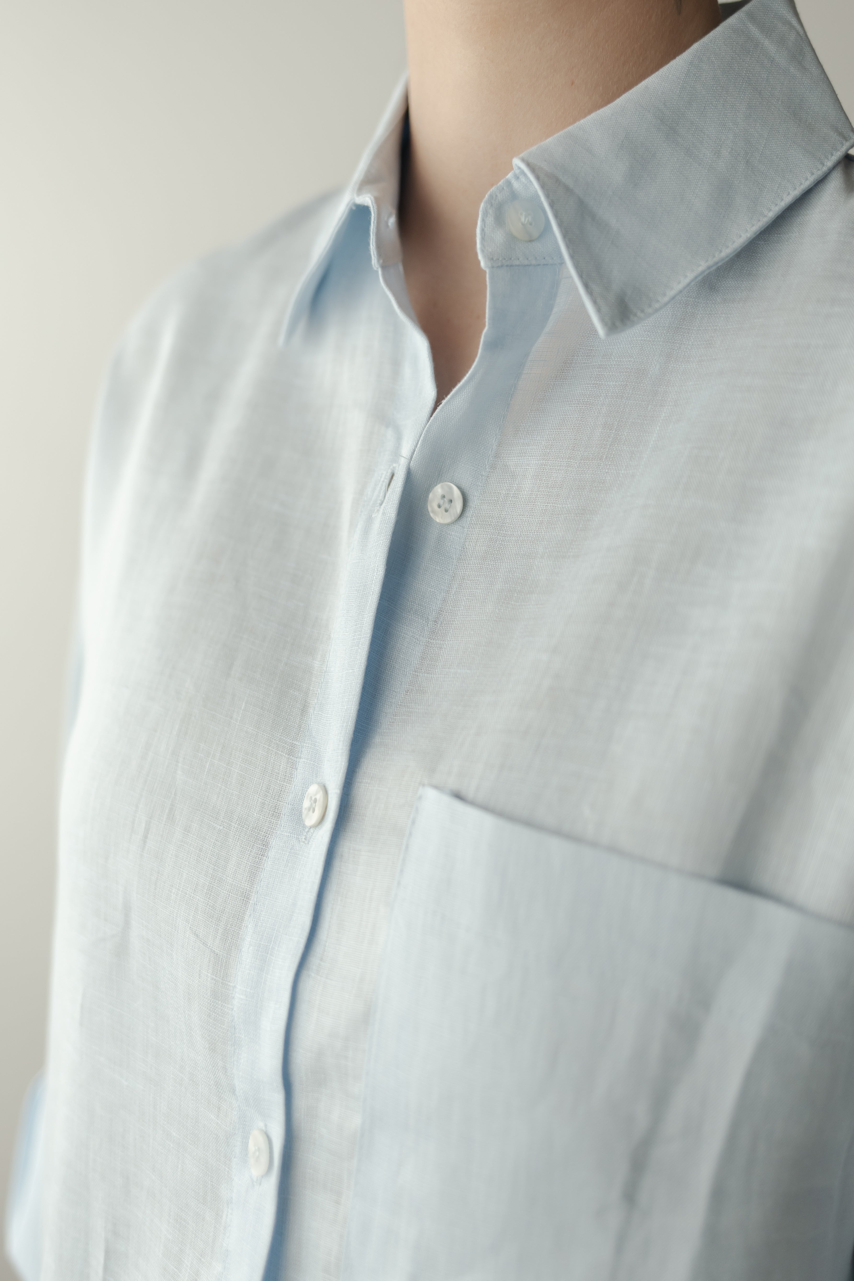 Camisa Feminina Edi de Linho Puro · Minimalista Elegante | Baddu