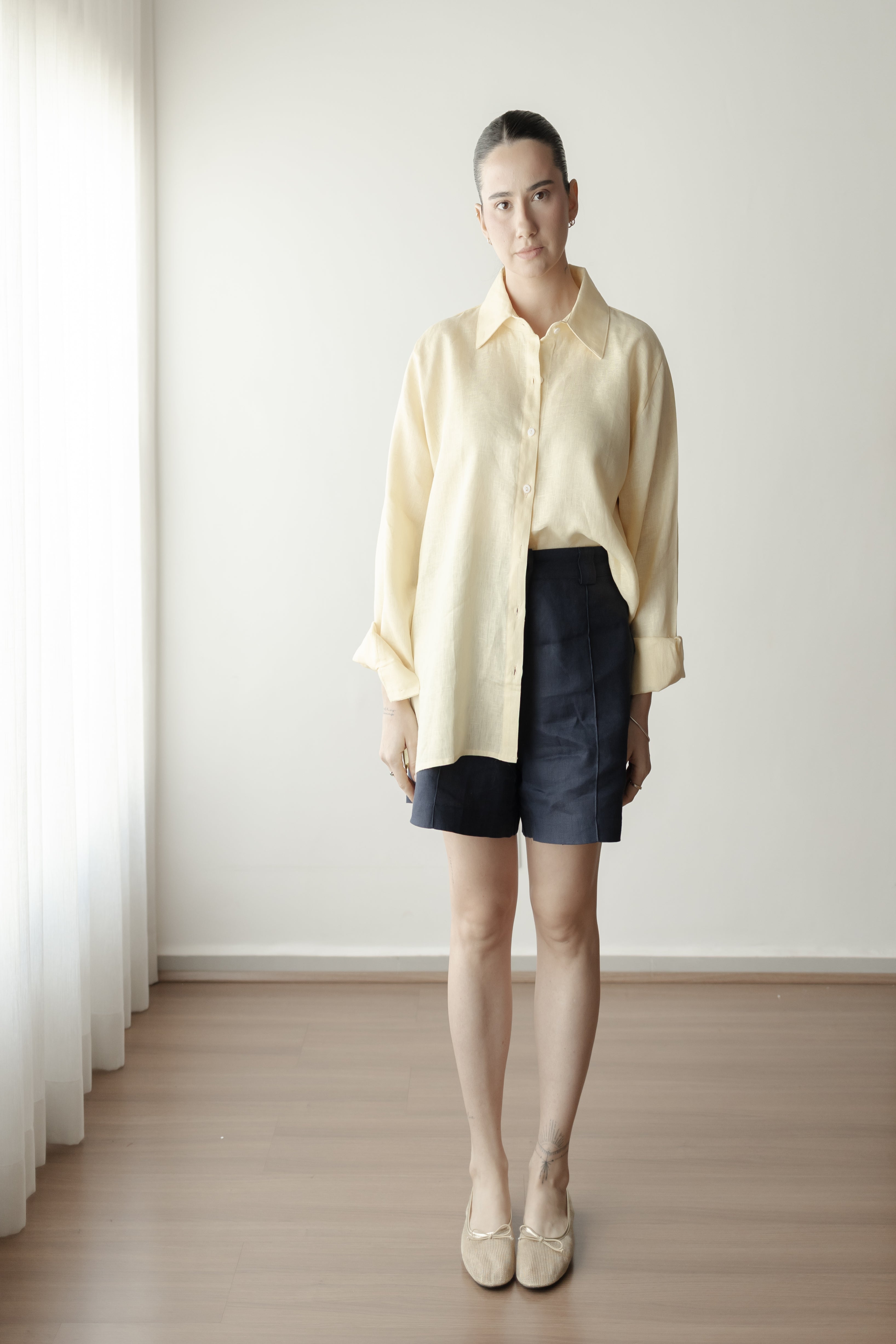 Camisa Feminina Edi de Linho Puro · Minimalista Elegante | Baddu