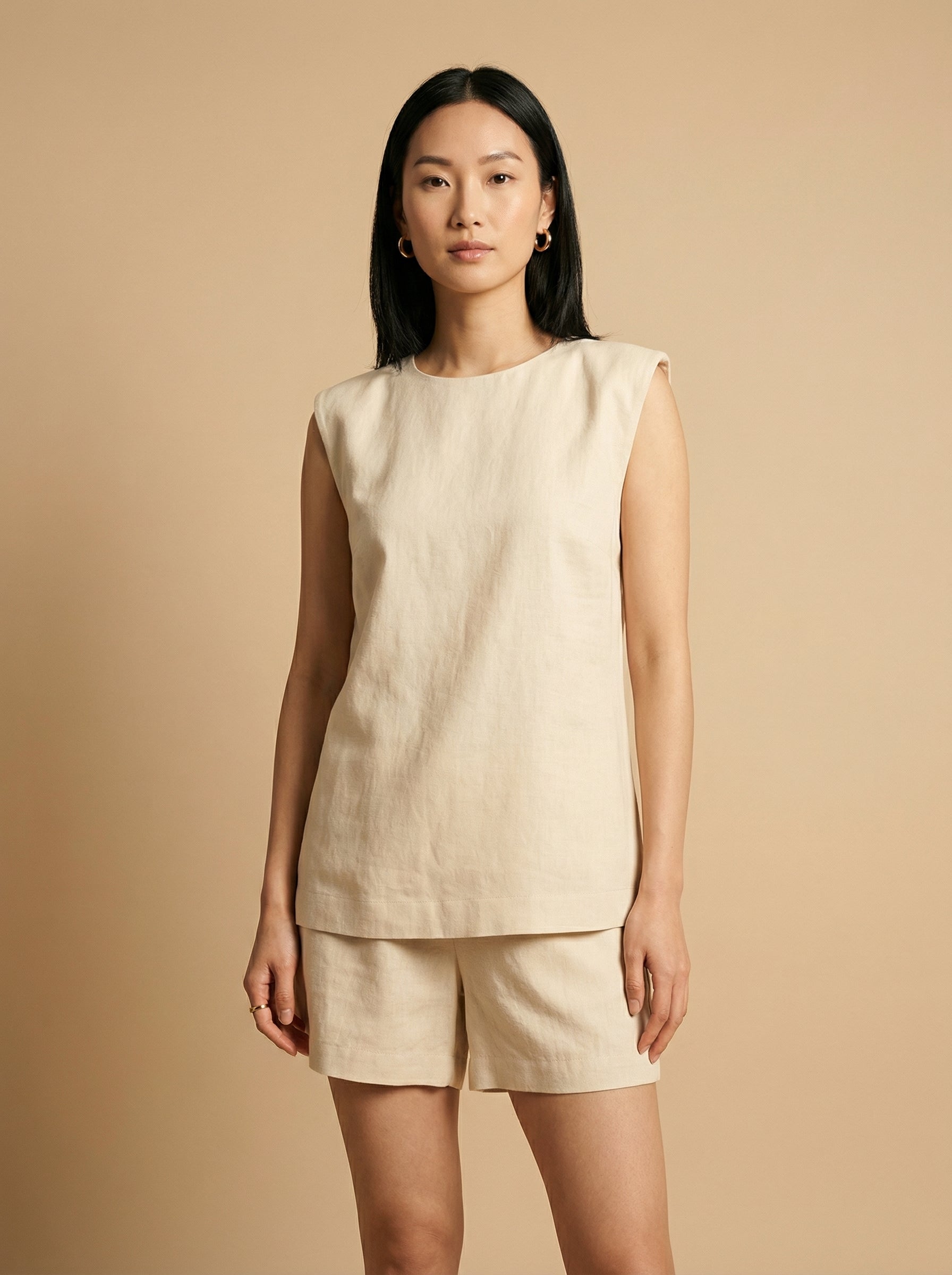 Conjunto Blusa Bárbara e Shorts Dora Linho Puro · 2 peças