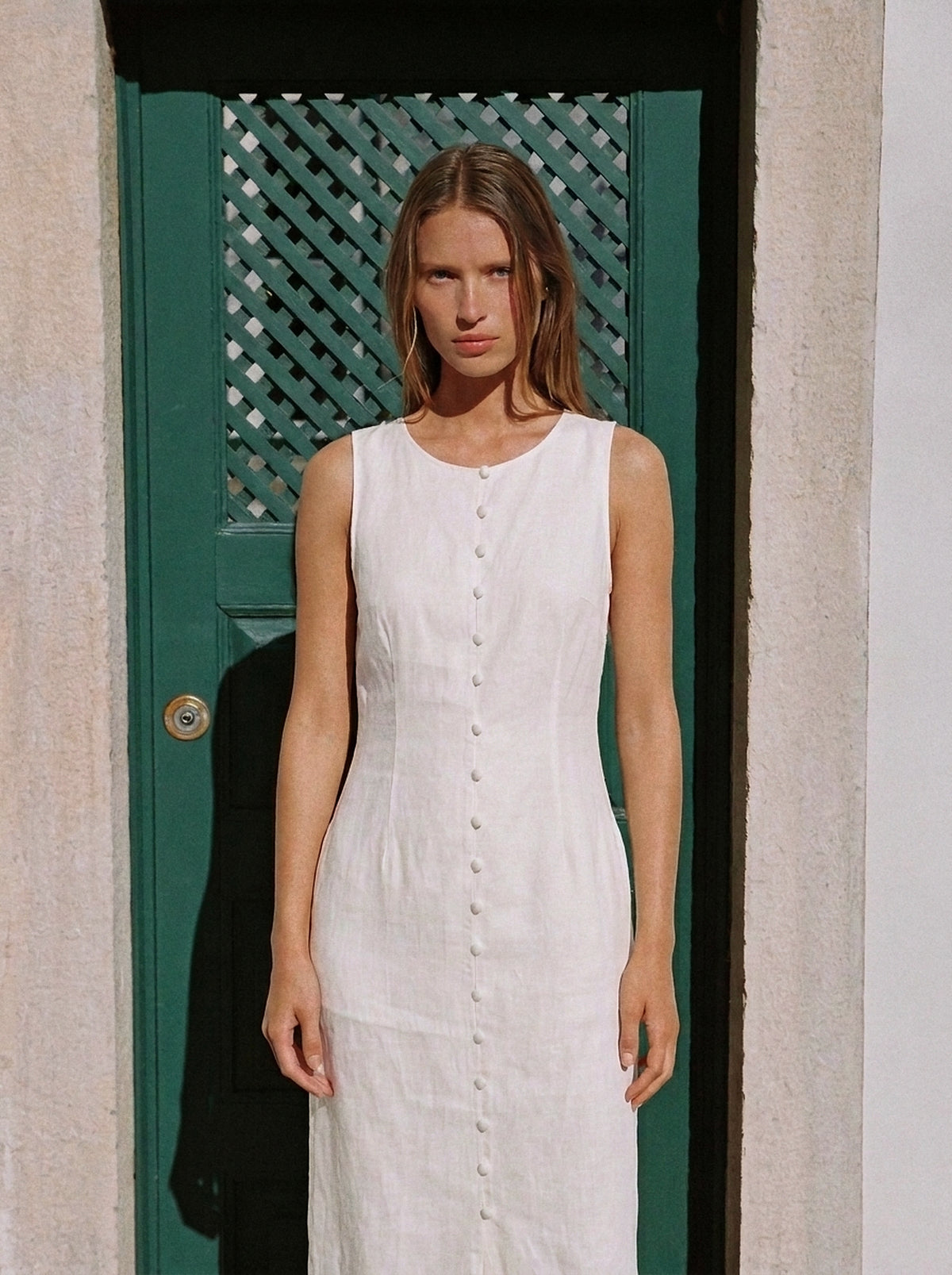 Vestido Midi Carol Branco — Rua Frente