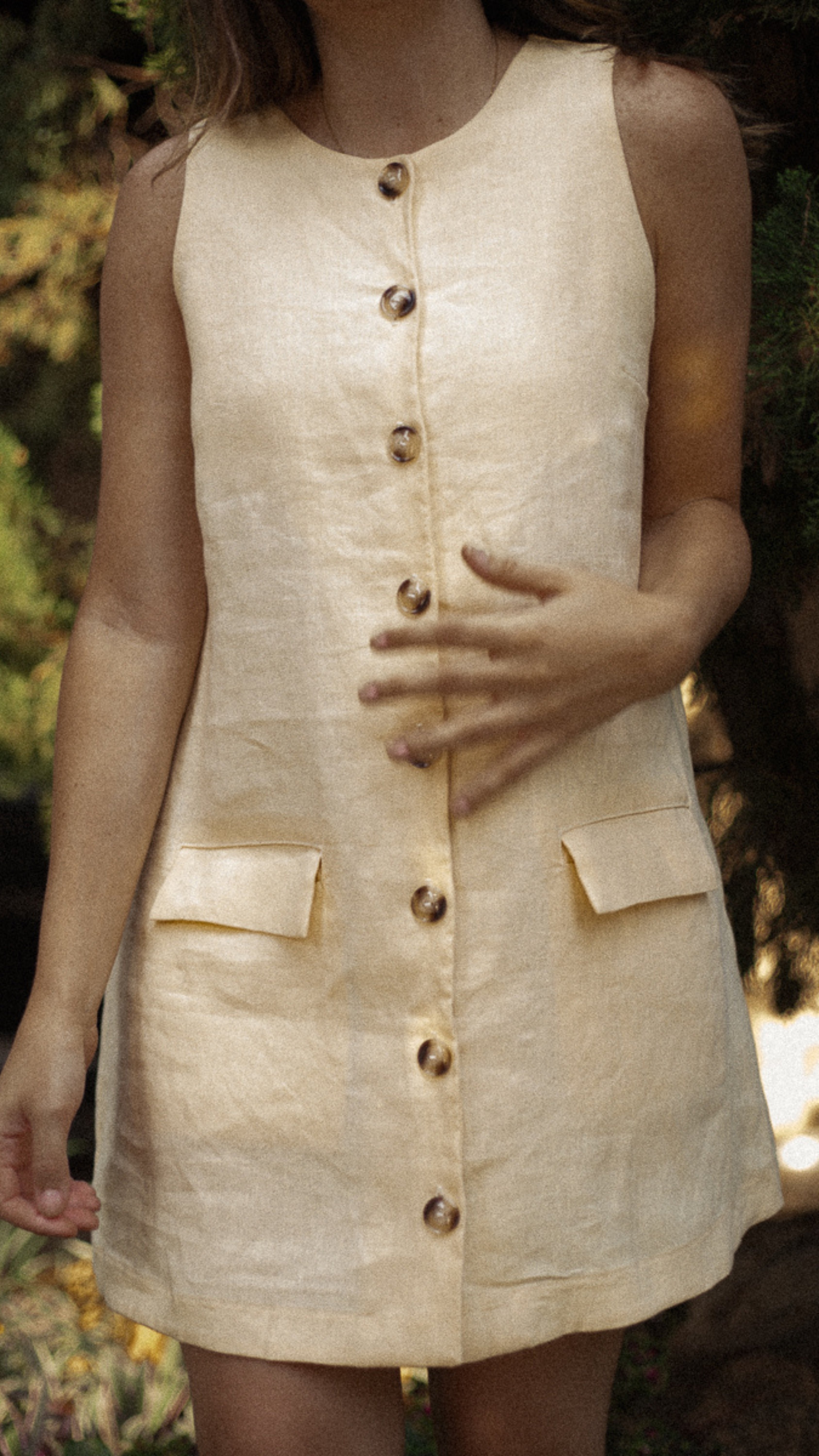 Vestido Feminino Dora de Linho Puro · Curto Minimalista Atemporal | Baddu