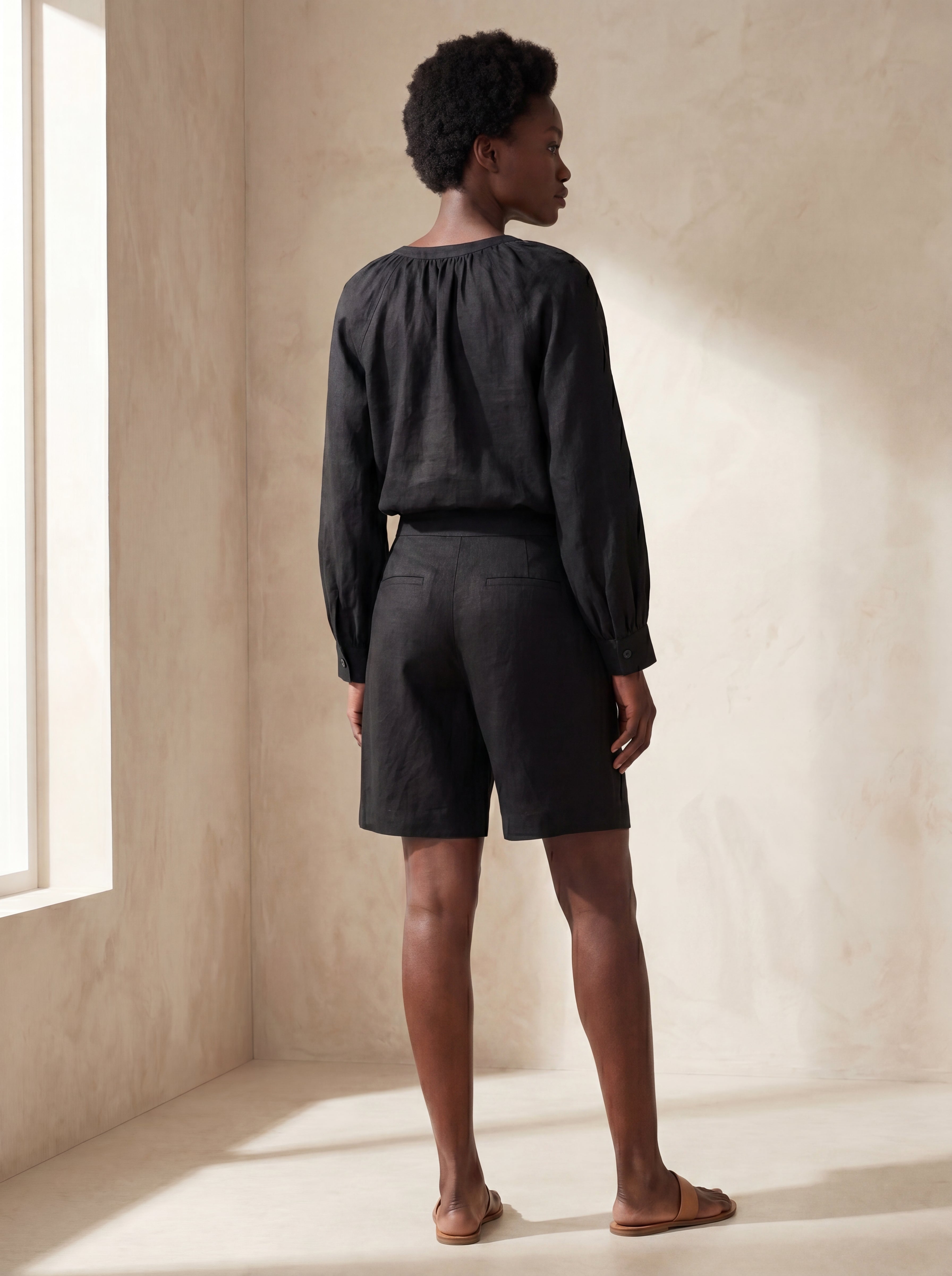 Bermuda Nara Preto — Costas 01 #Cor_Preto