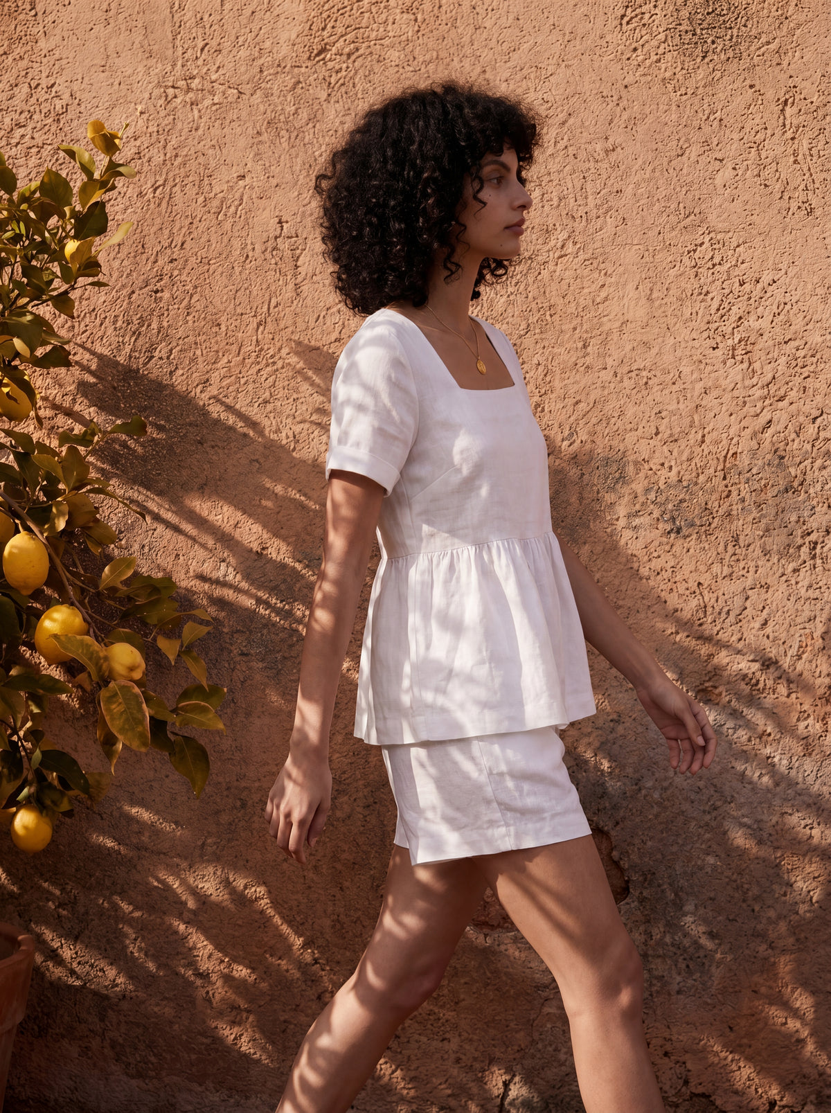 Conjunto Bata Amélia e Shorts Dora Linho Puro · 2 peças