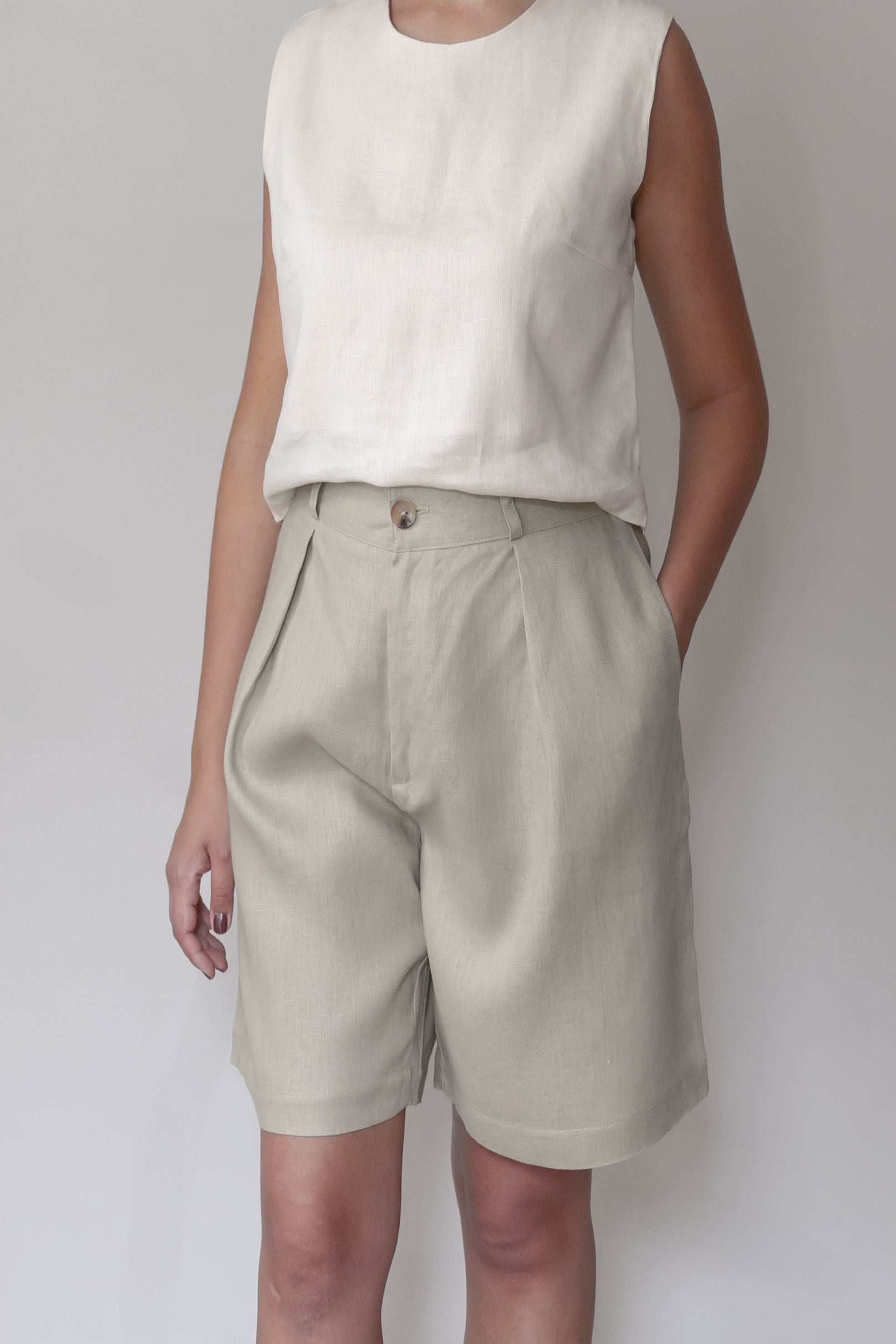 Bermuda Nara 100% Linho Caqui