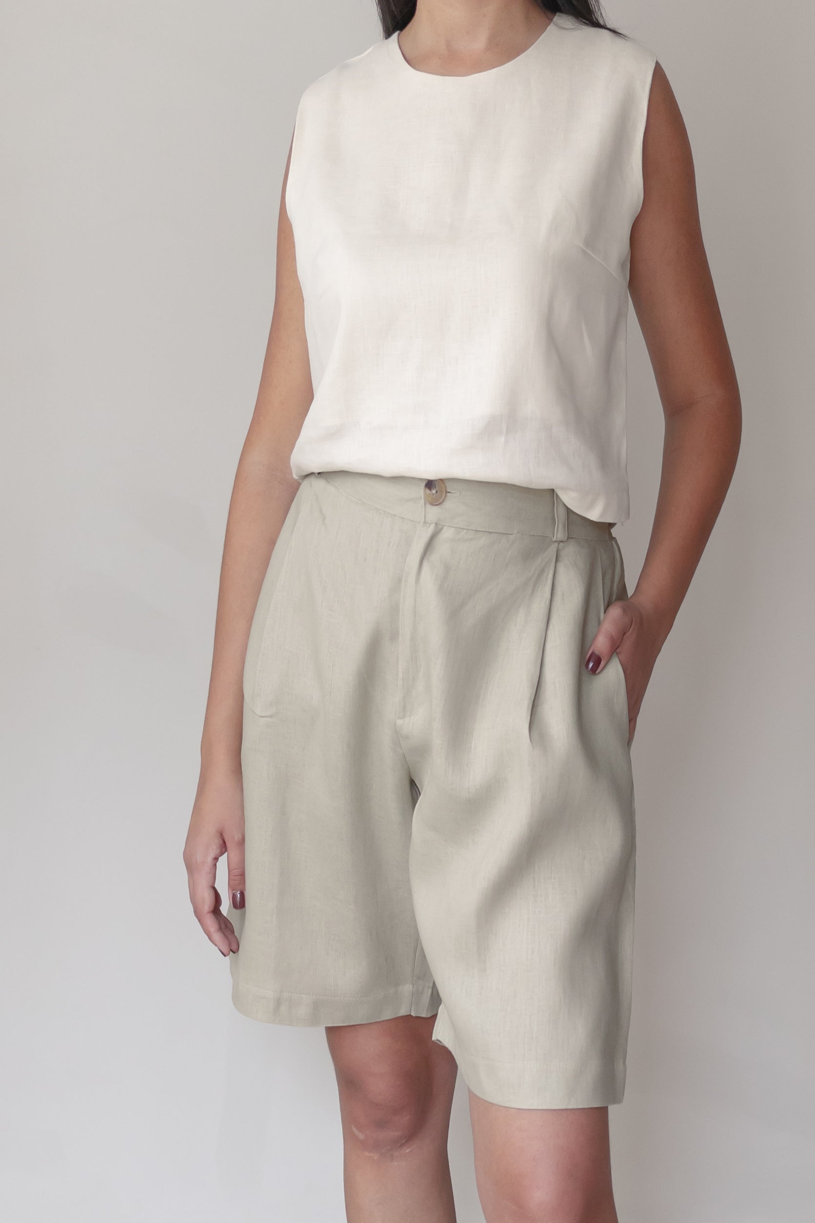 Bermuda Nara 100% Linho Areia