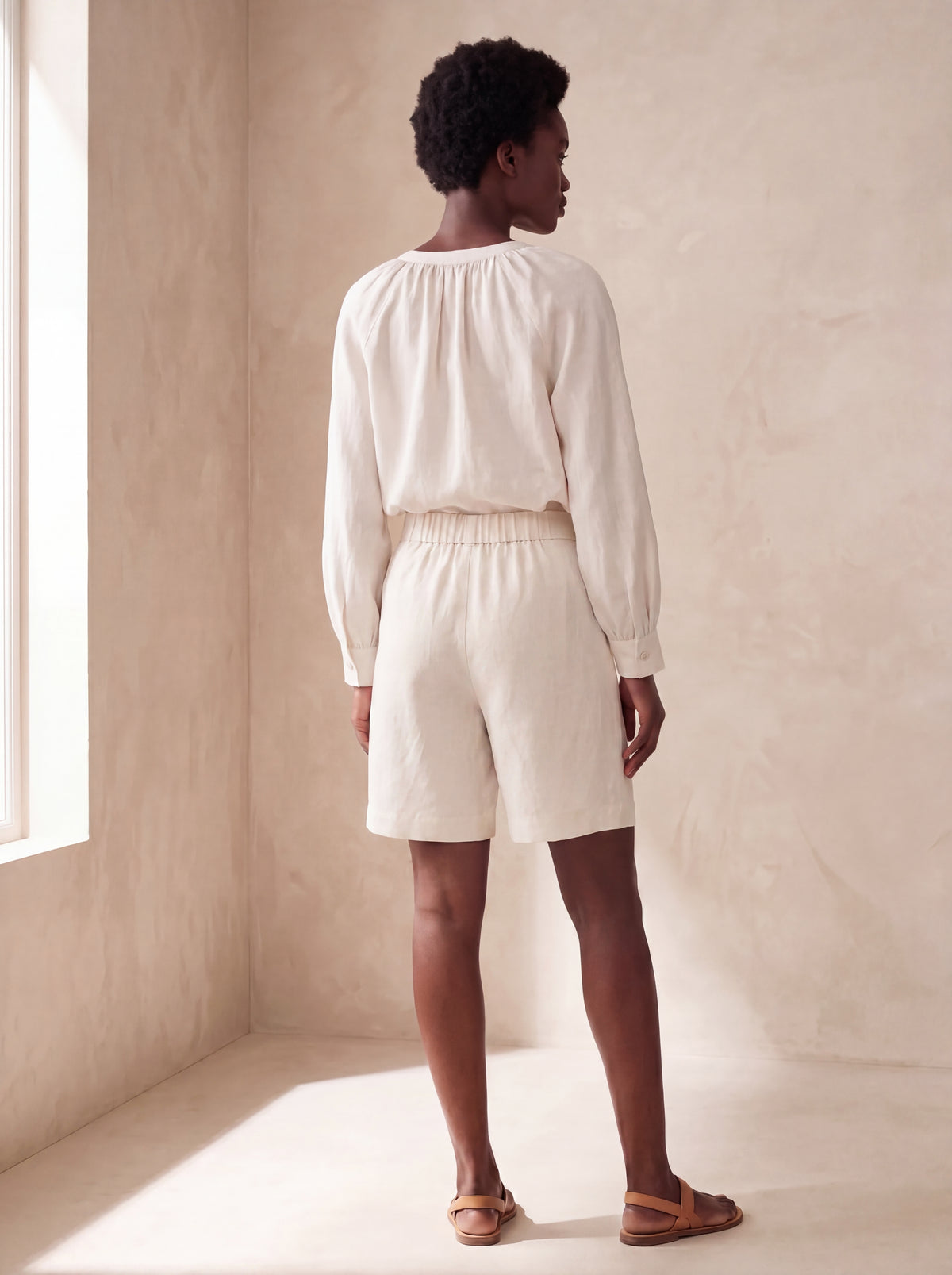 Bermuda Nara Branco — Costas 01 #Cor_Branco