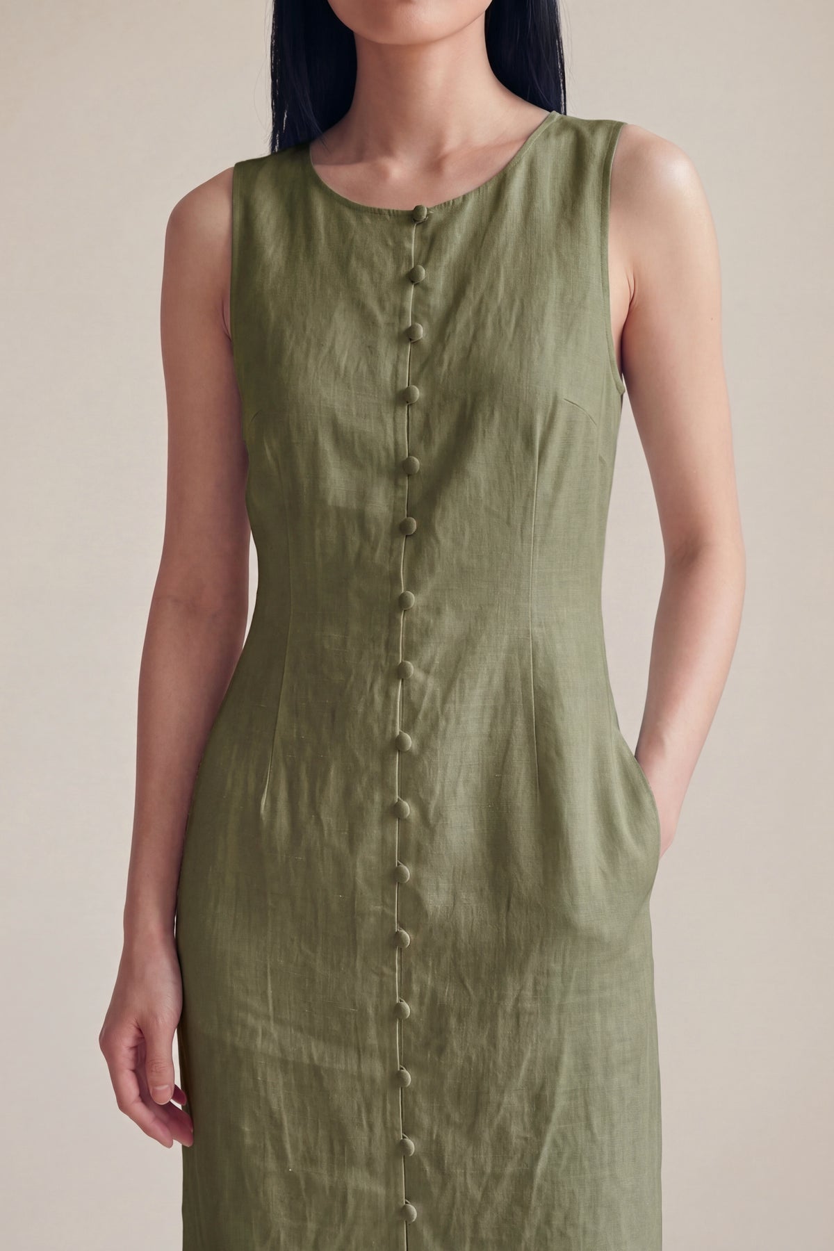 Vestido Midi Carol Verde Militar — Detalhe