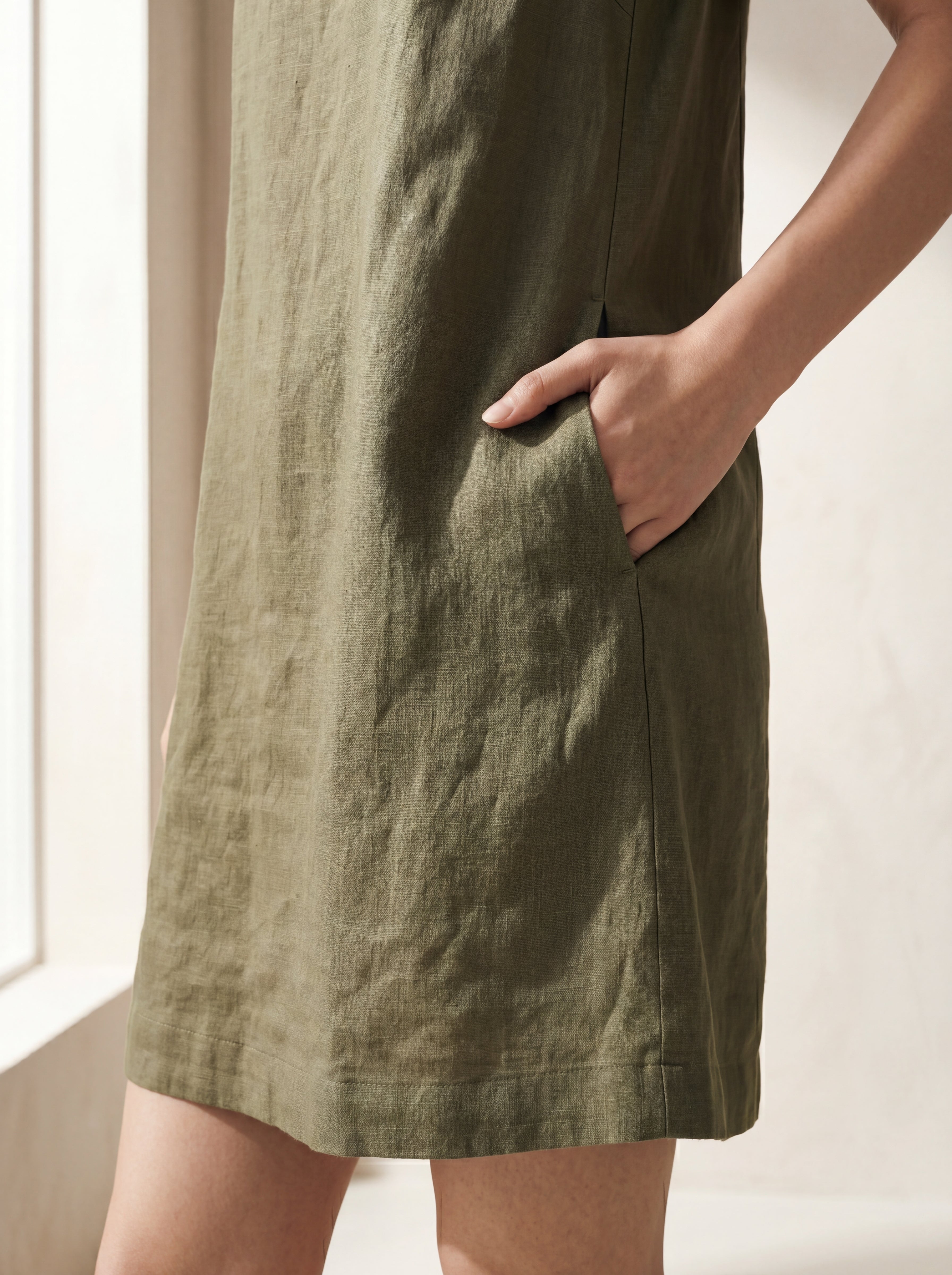Vestido Beatriz Verde Militar — Detalhe 01 #Cor_Verde Militar