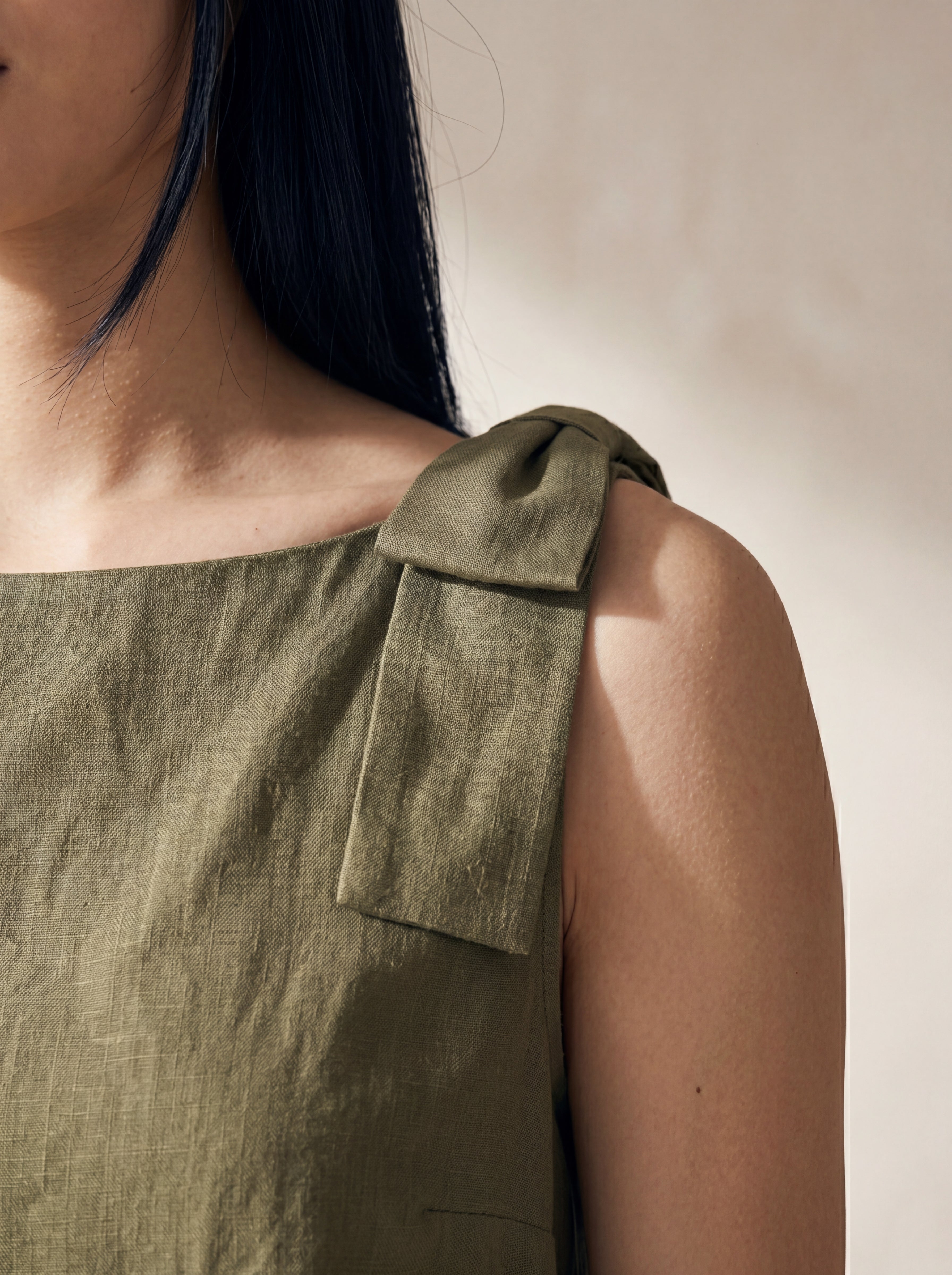 Vestido Beatriz Verde Militar — Detalhe 02 #Cor_Verde Militar