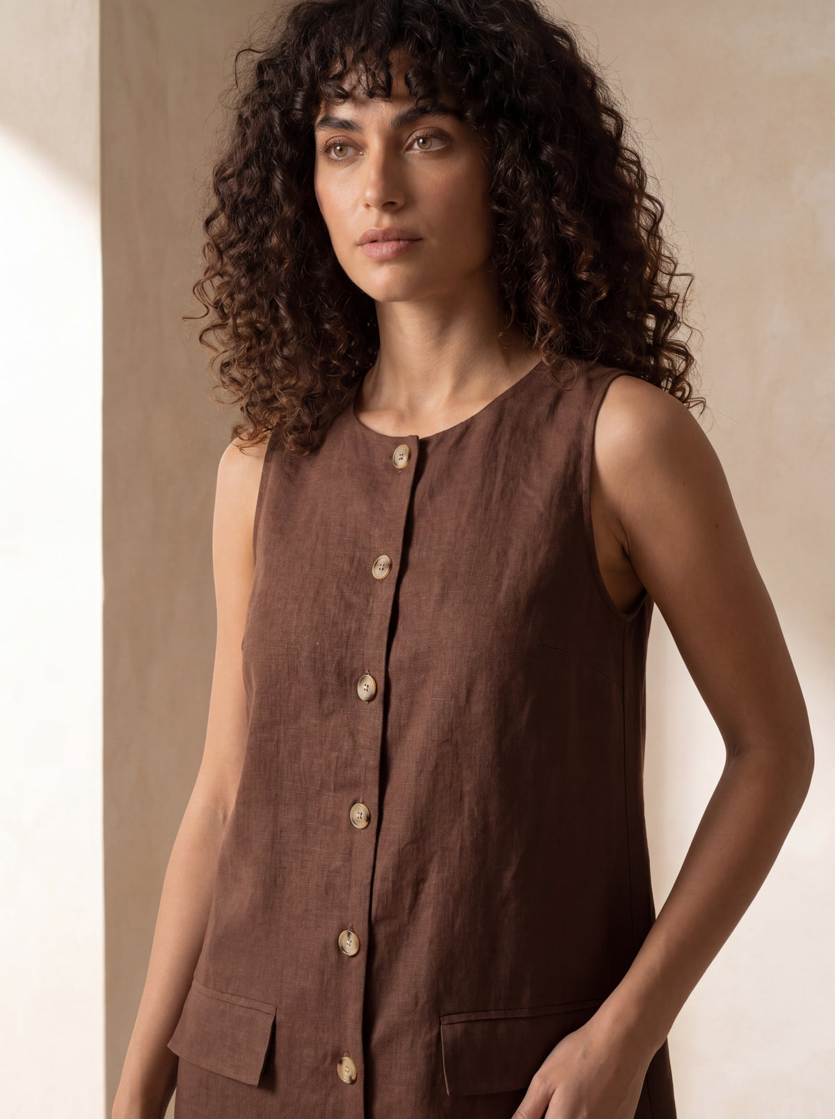 Vestido Dora Chocolate — Frente 01 #Cor_Chocolate