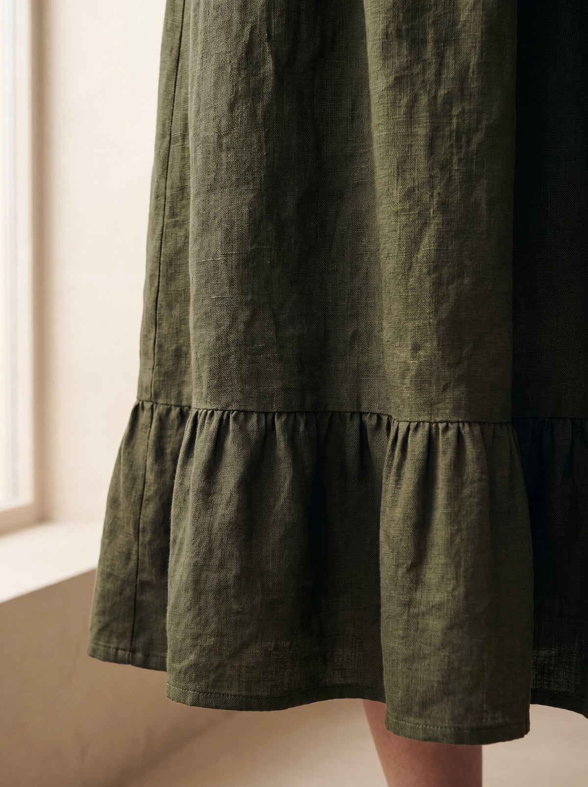 Vestido Midi Luiza Verde Militar — Detalhe 01 #Cor_Verde Militar