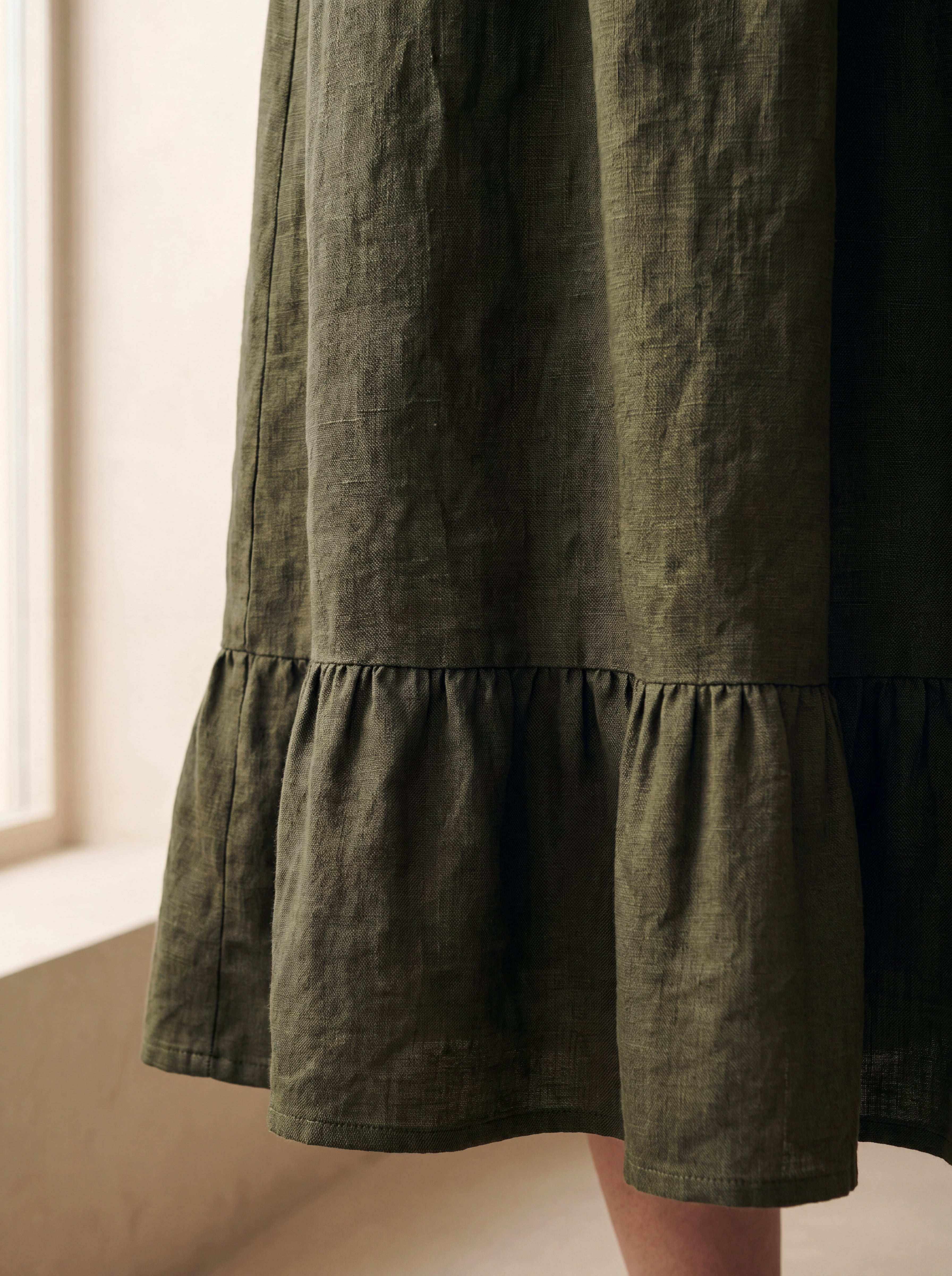 Vestido Midi Luiza Verde Militar — Detalhe 01 #Cor_Verde Militar
