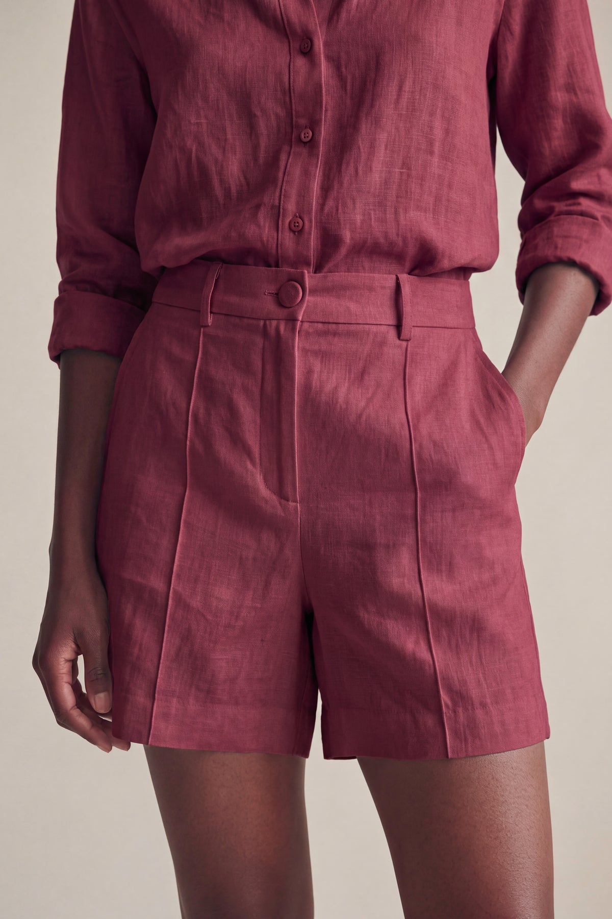 Bermuda Celina Linho Puro Marsala — Detalhe