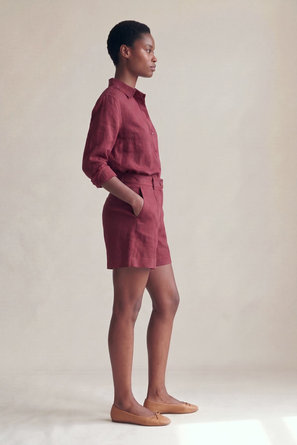 Bermuda Celina Linho Puro Marsala — Perfil