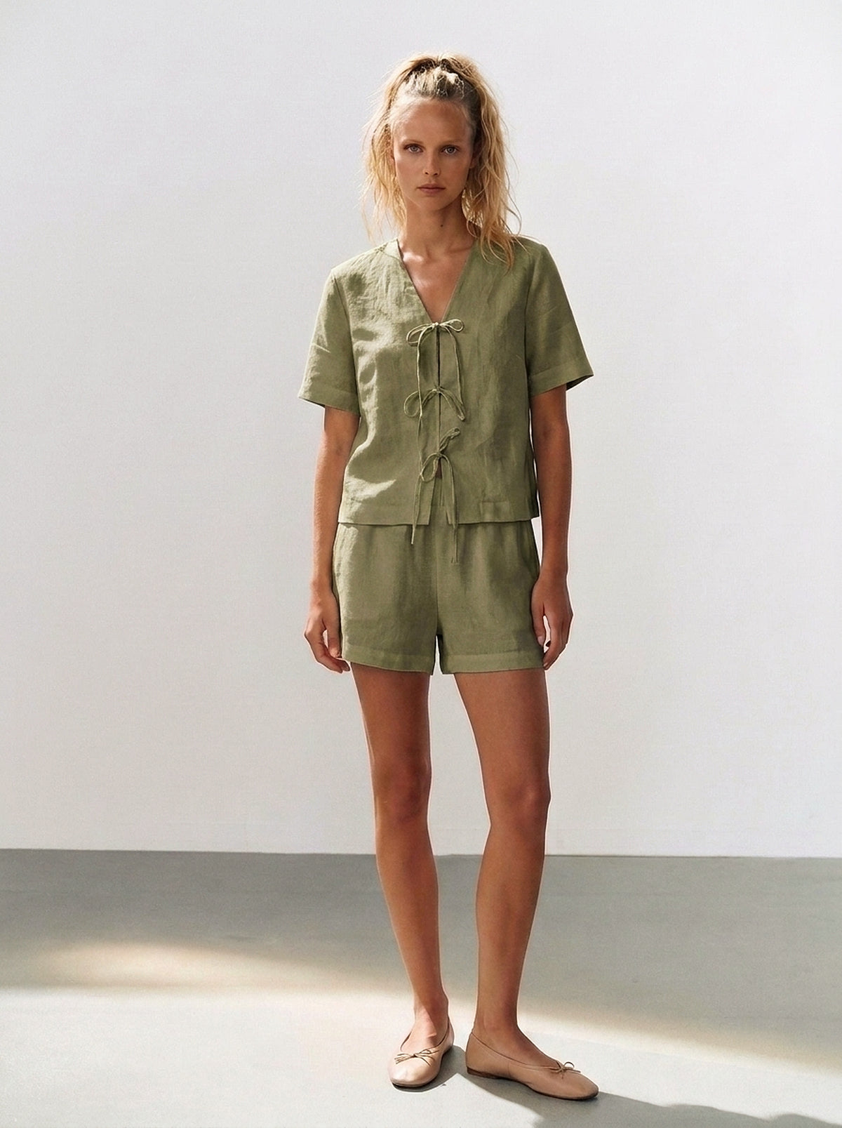 Blusa Laços Frontais Verde Militar — Estúdio Frente