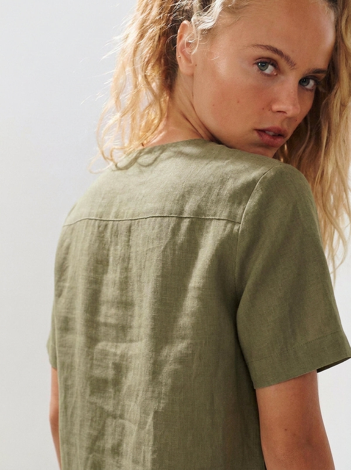 Blusa Laços Frontais Verde Militar — Estúdio Costas Close