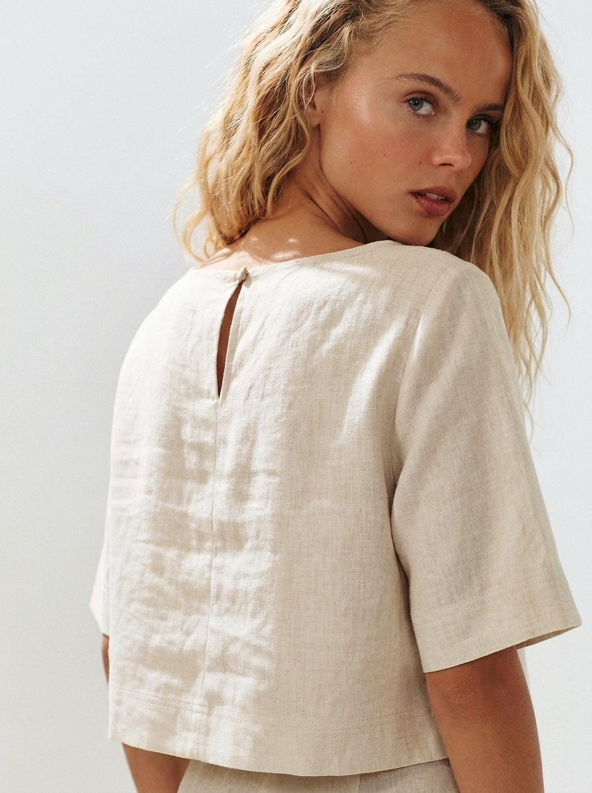 Blusa Mayra Cru — Estúdio Costas Close