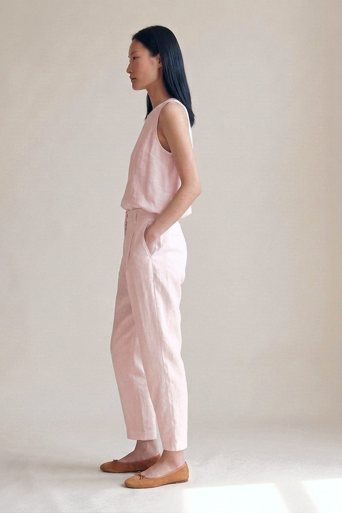 Calça Íris Linho Puro Rosa Bebê — Perfil