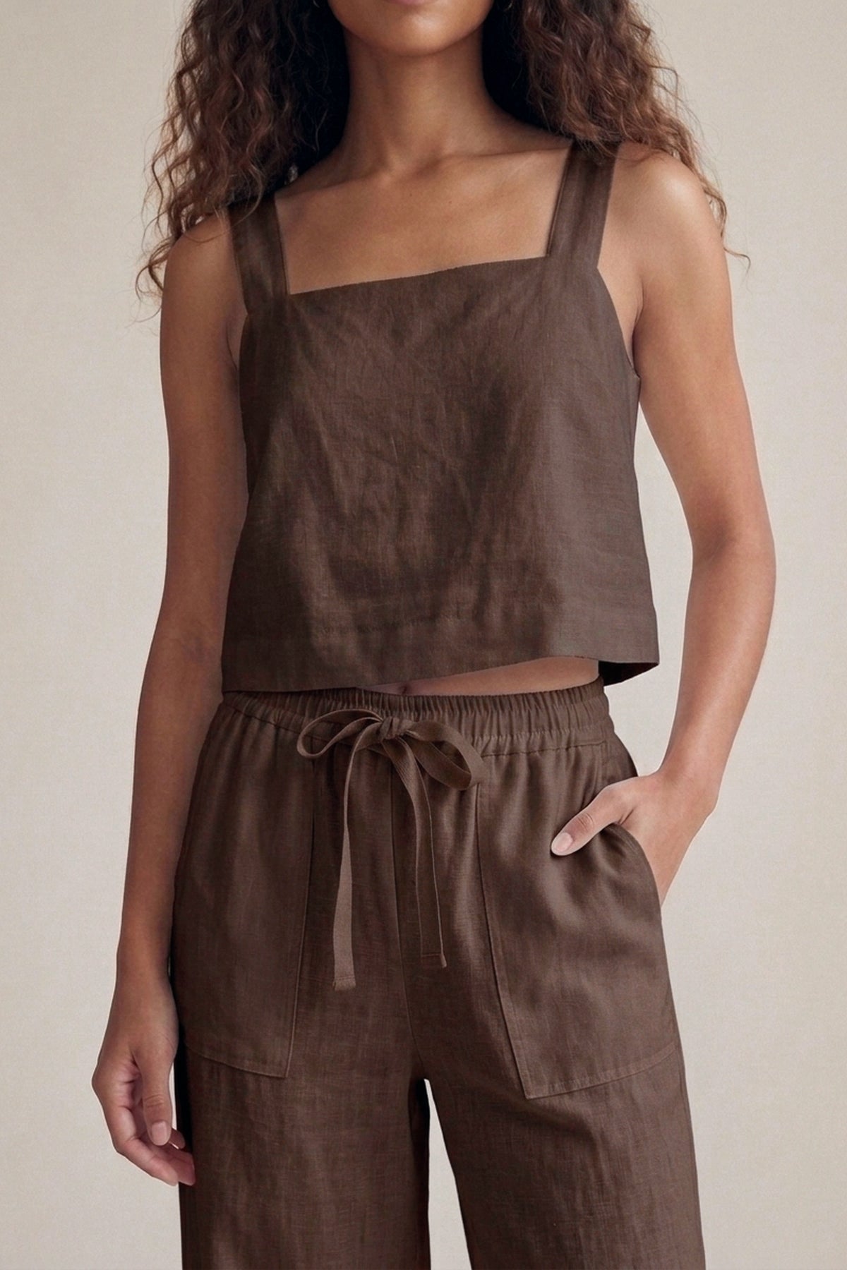 Calça Sandra Linho Puro Chocolate — Detalhe