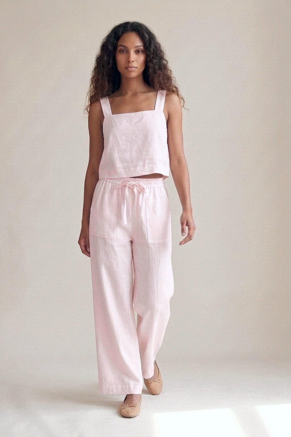 Calça Sandra Linho Puro Rosa Bebê — Andando