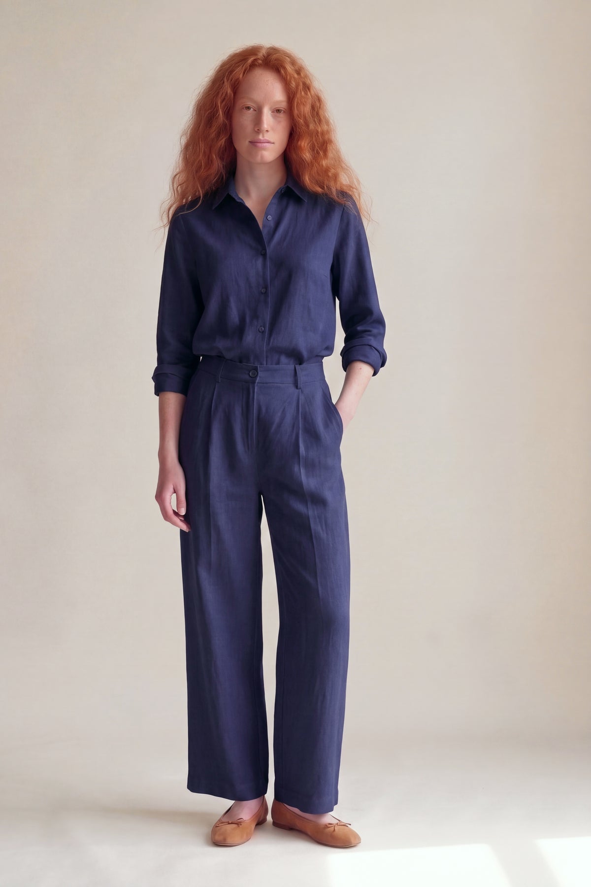 Calça Vera Linho Puro Marinho — Frente