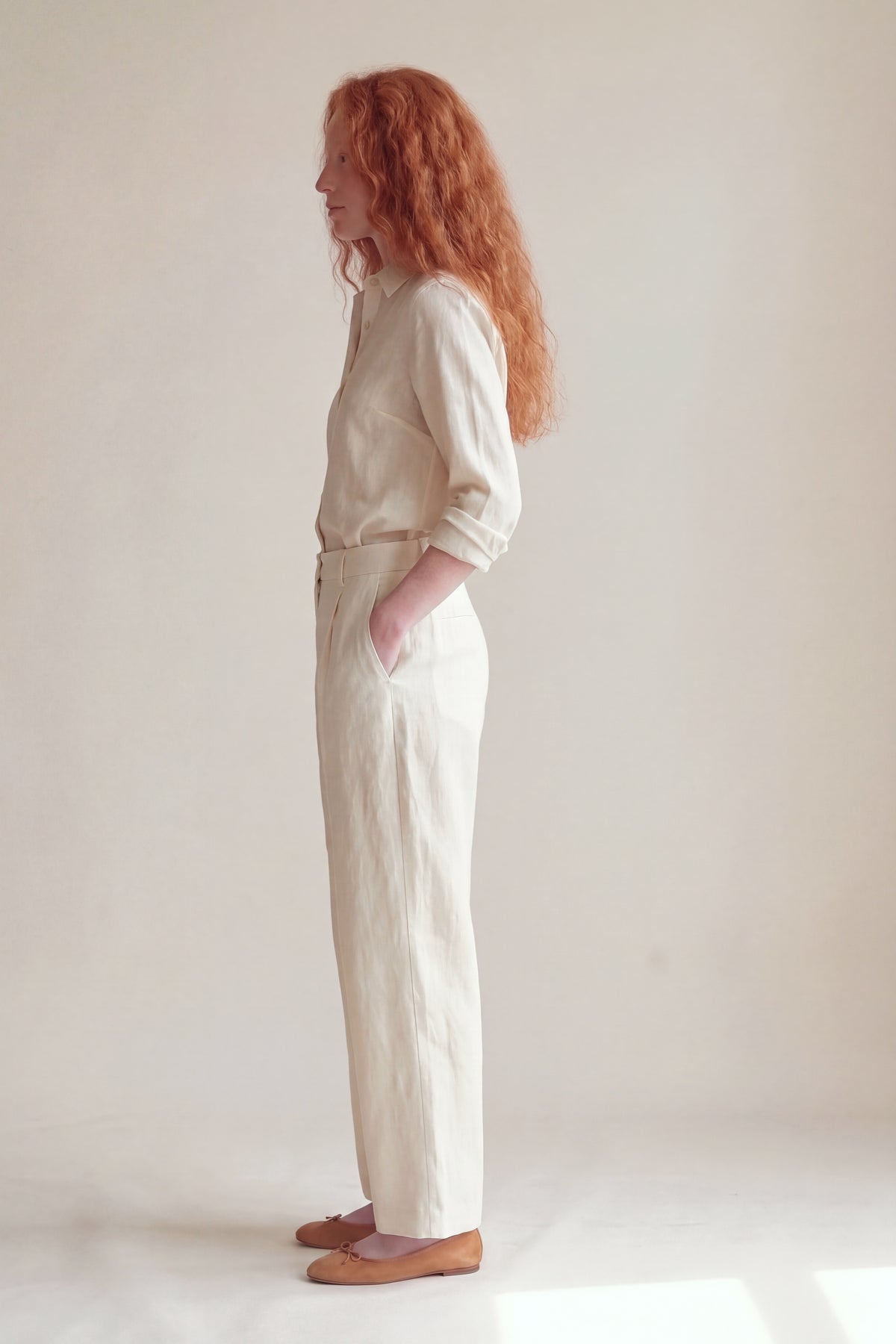 Calça Vera Linho Puro Cru — Perfil