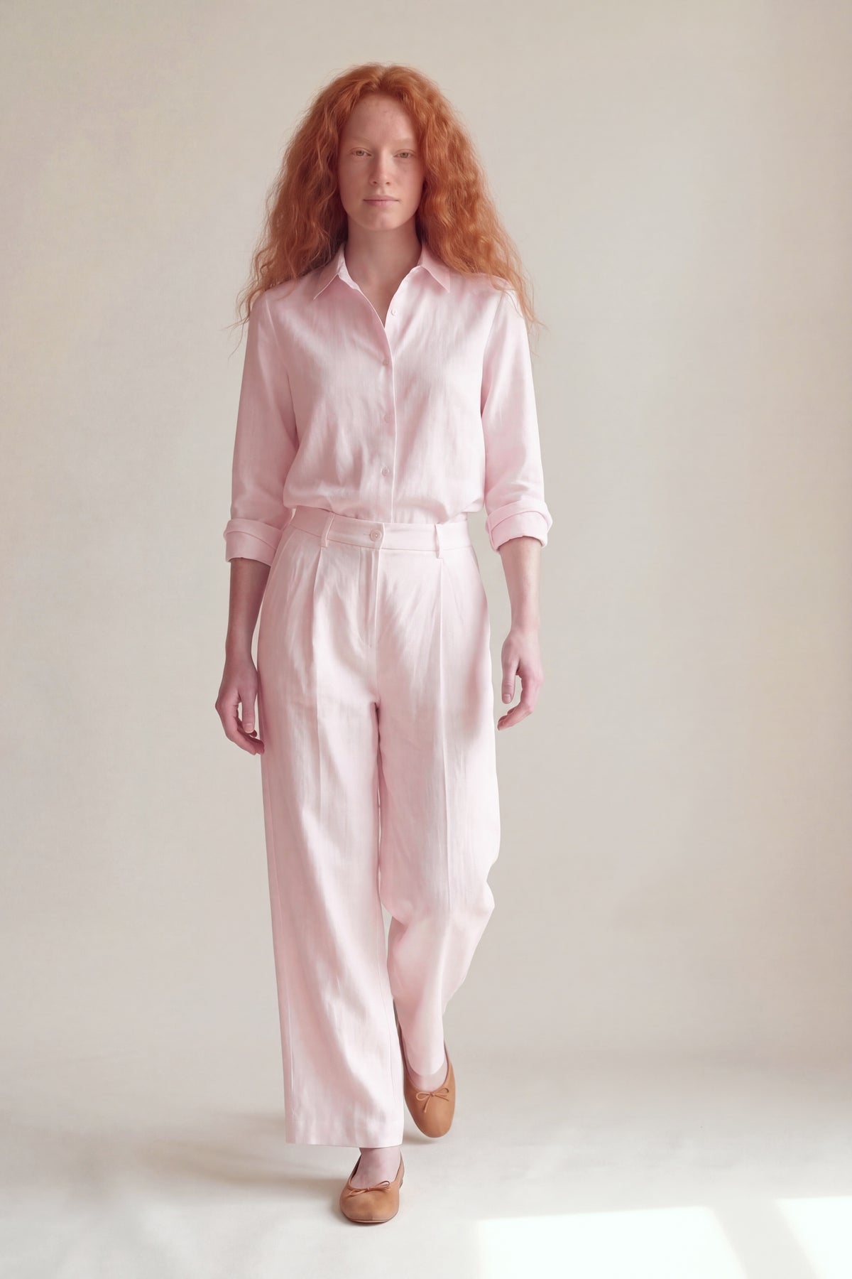 Calça Vera Linho Puro Rosa Bebê — Andando