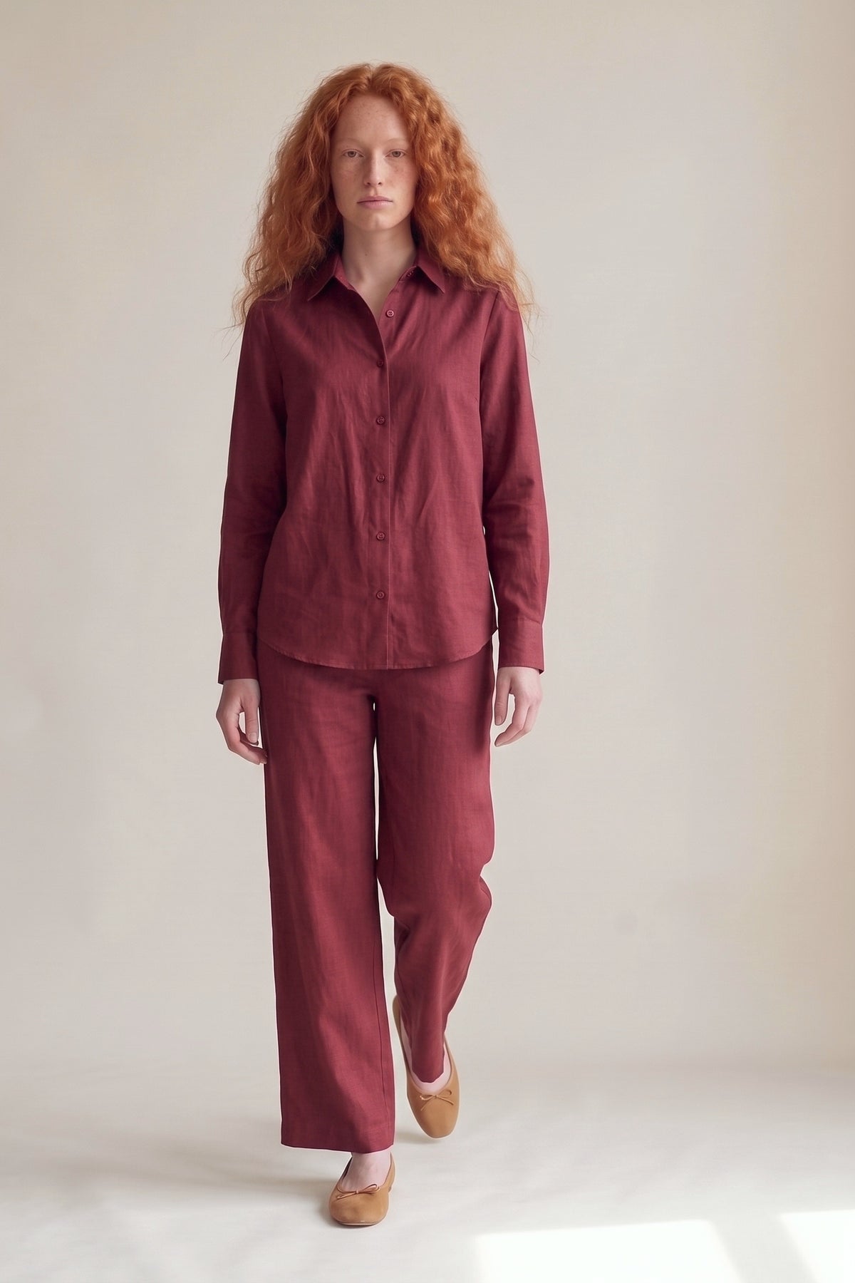 Camisa Edi Linho Puro Marsala — Andando