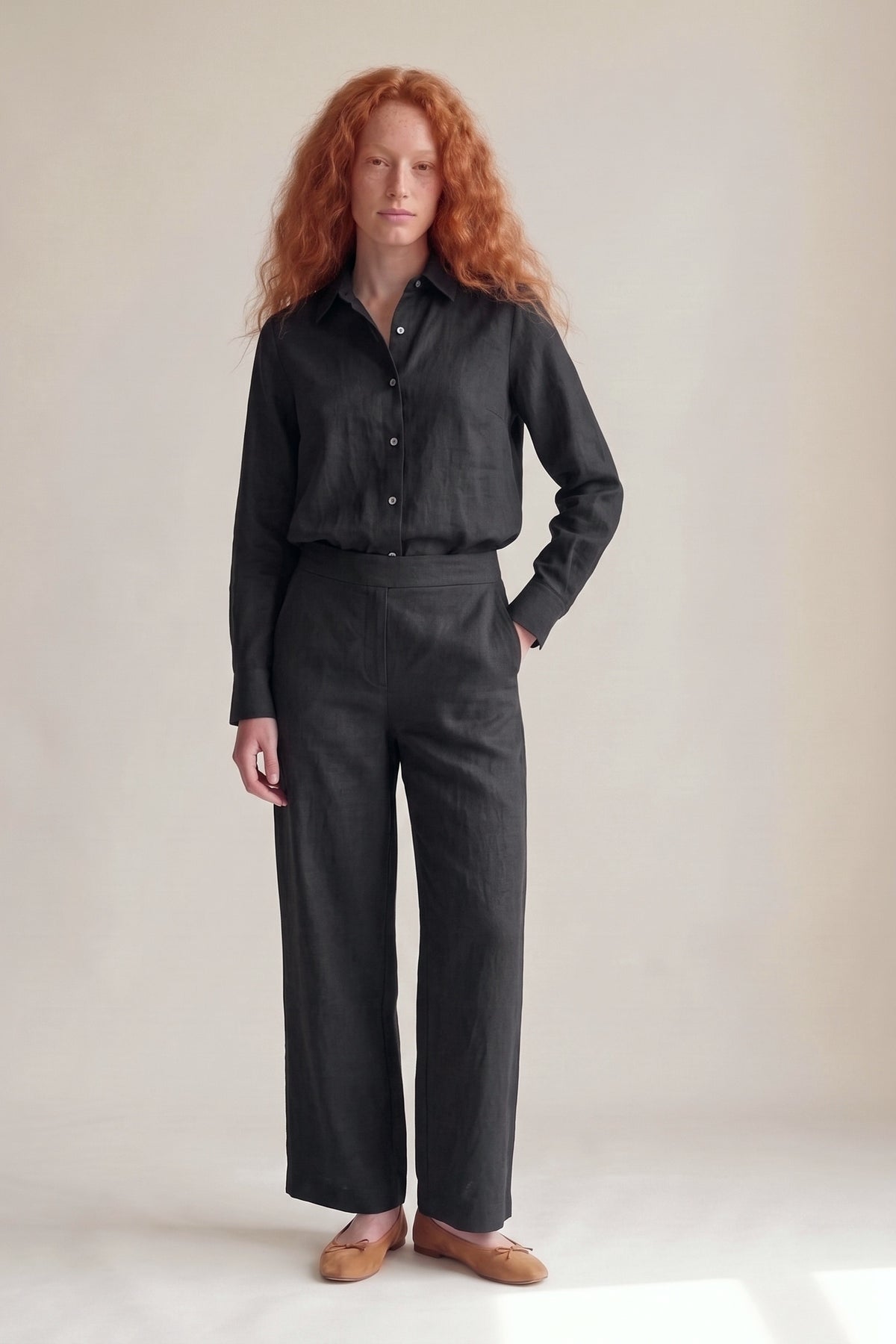Camisa Edi Linho Puro Preto — Por dentro da calça