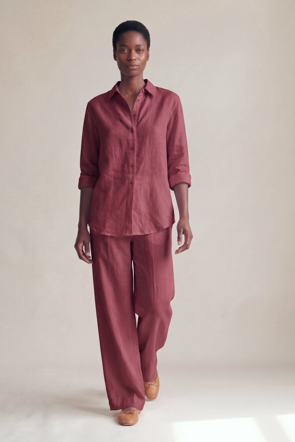 Conjunto Camisa Edi e Calça Camila Linho Puro · 2 peças Marsala — Andando #Cor_Marsala