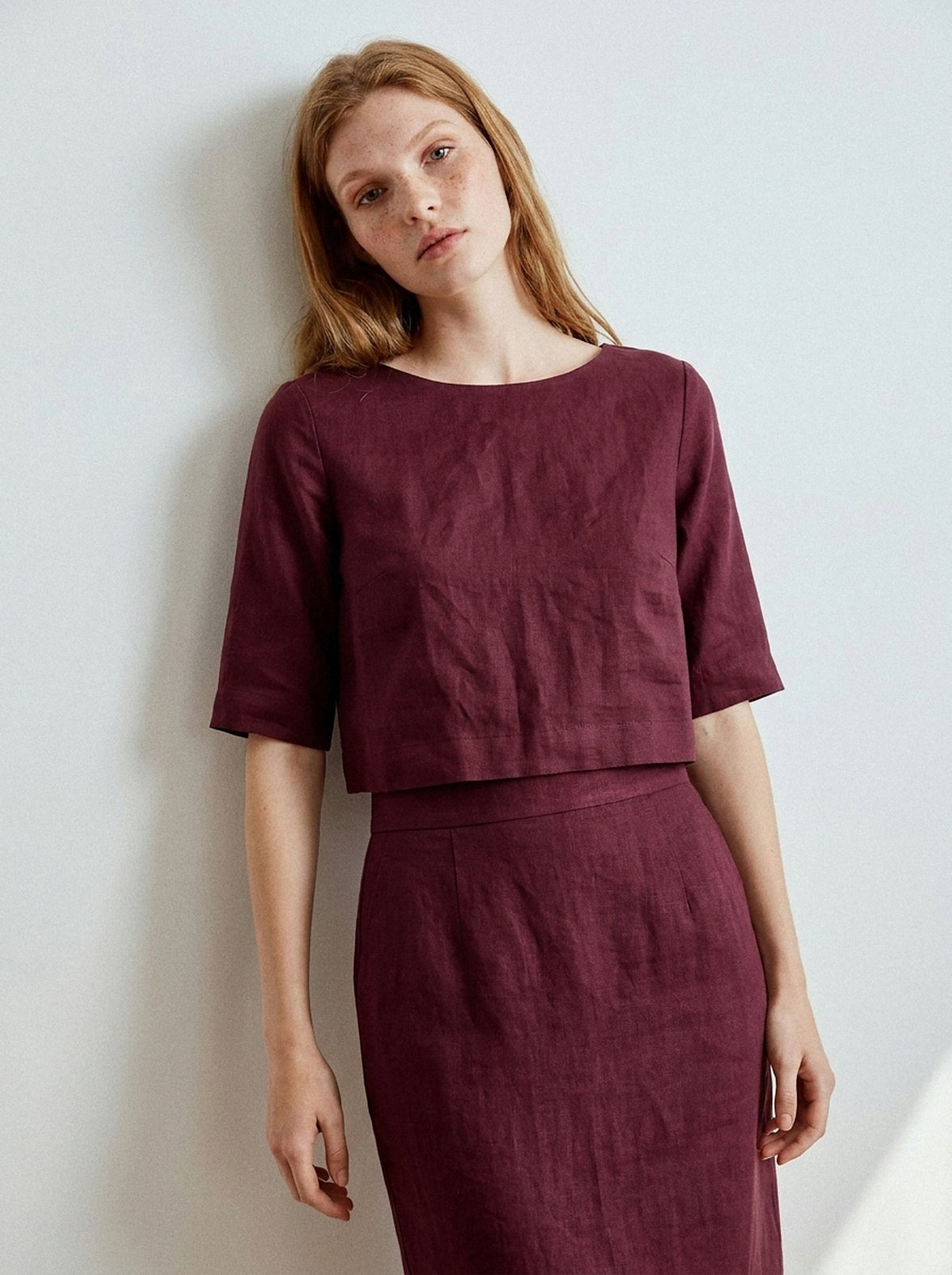 Saia Midi Sarah Linho Puro Marsala
