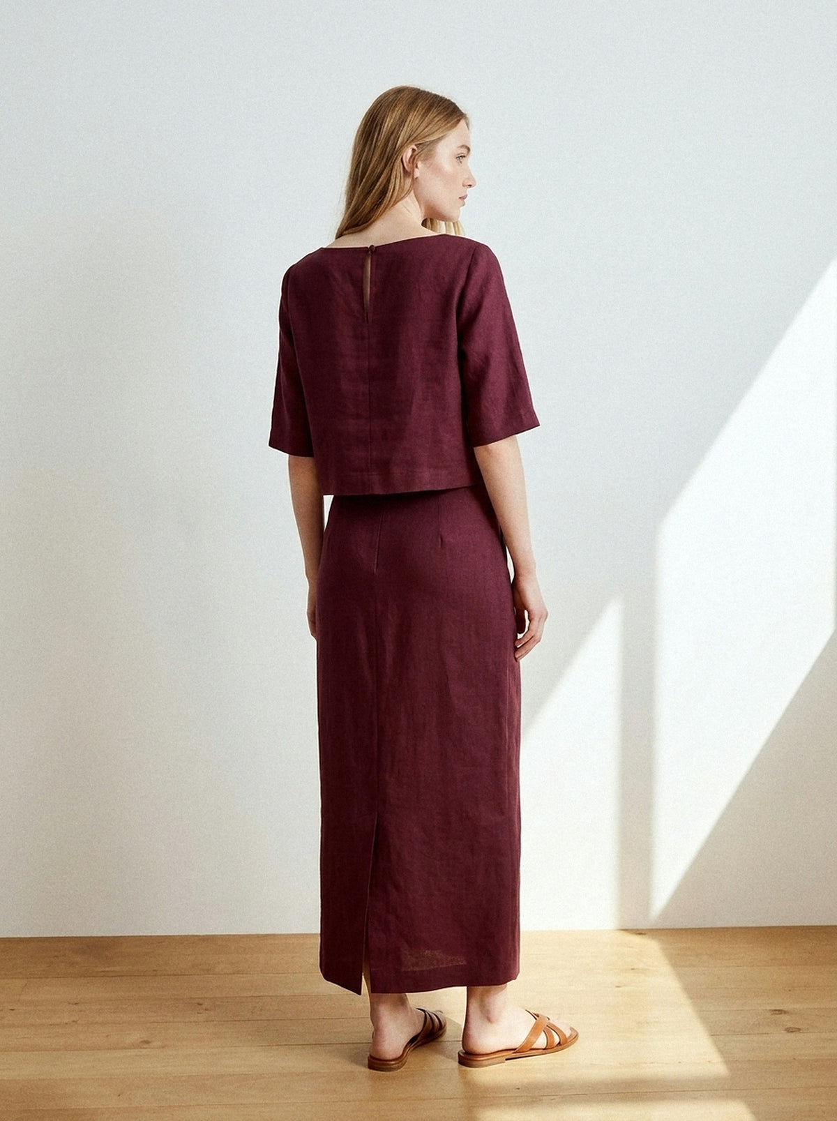 Saia Midi Sarah Linho Puro Marsala