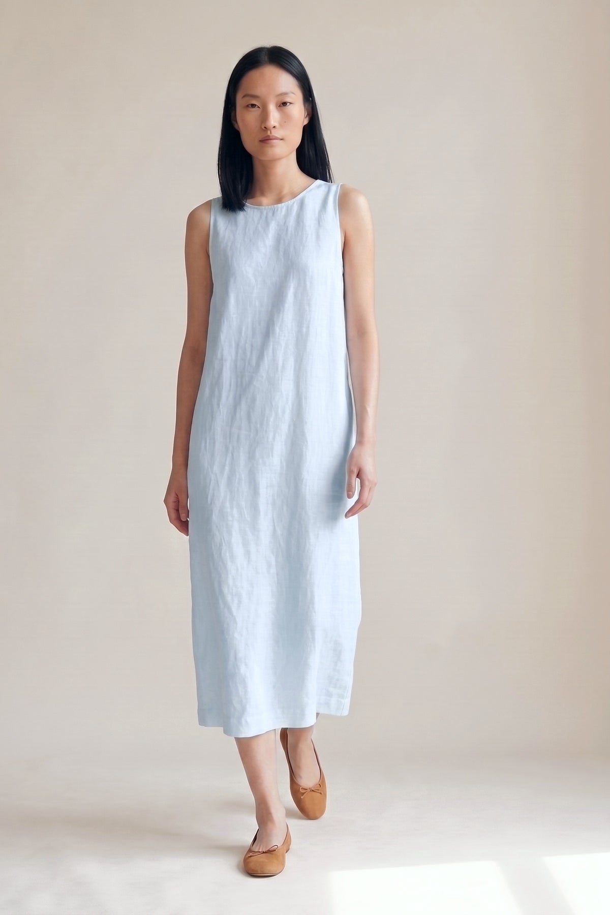 Vestido Alice Midi Linho Puro Azul Bebê — Andando