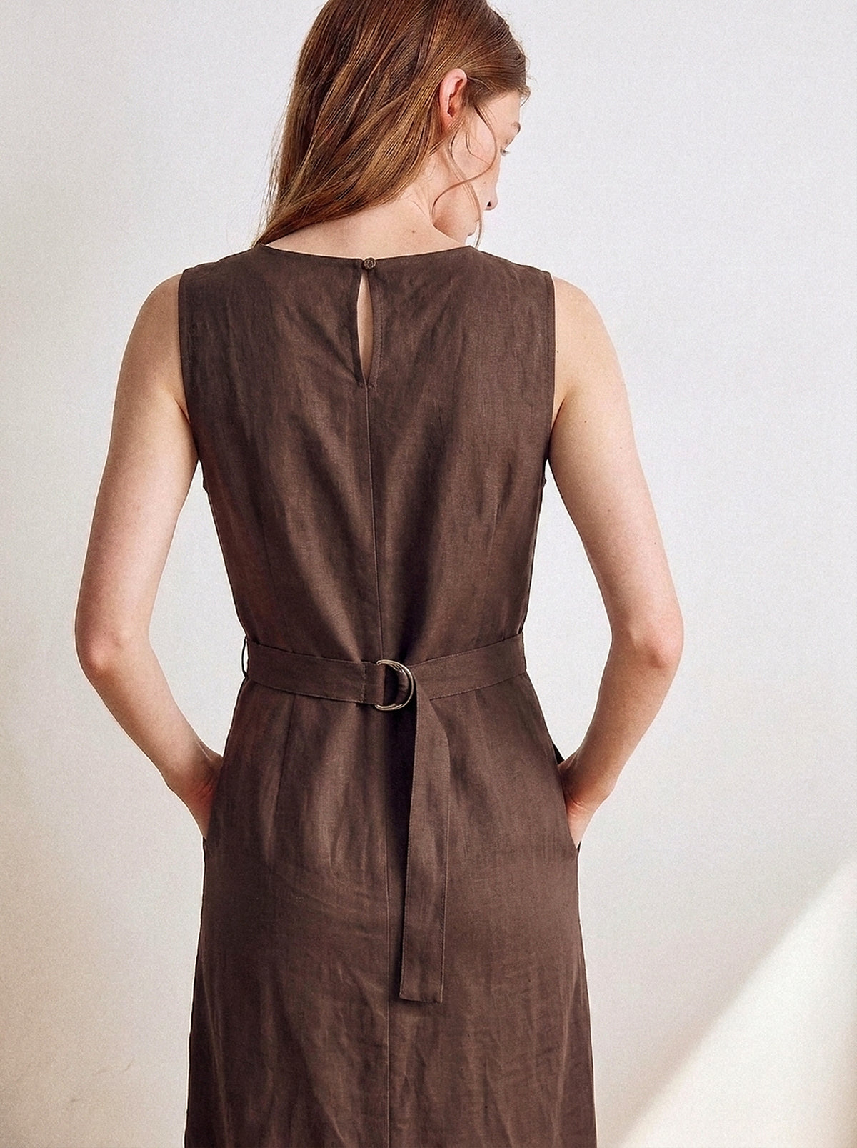 Vestido Alice Midi Linho Puro Chocolate — Estúdio Costas Close