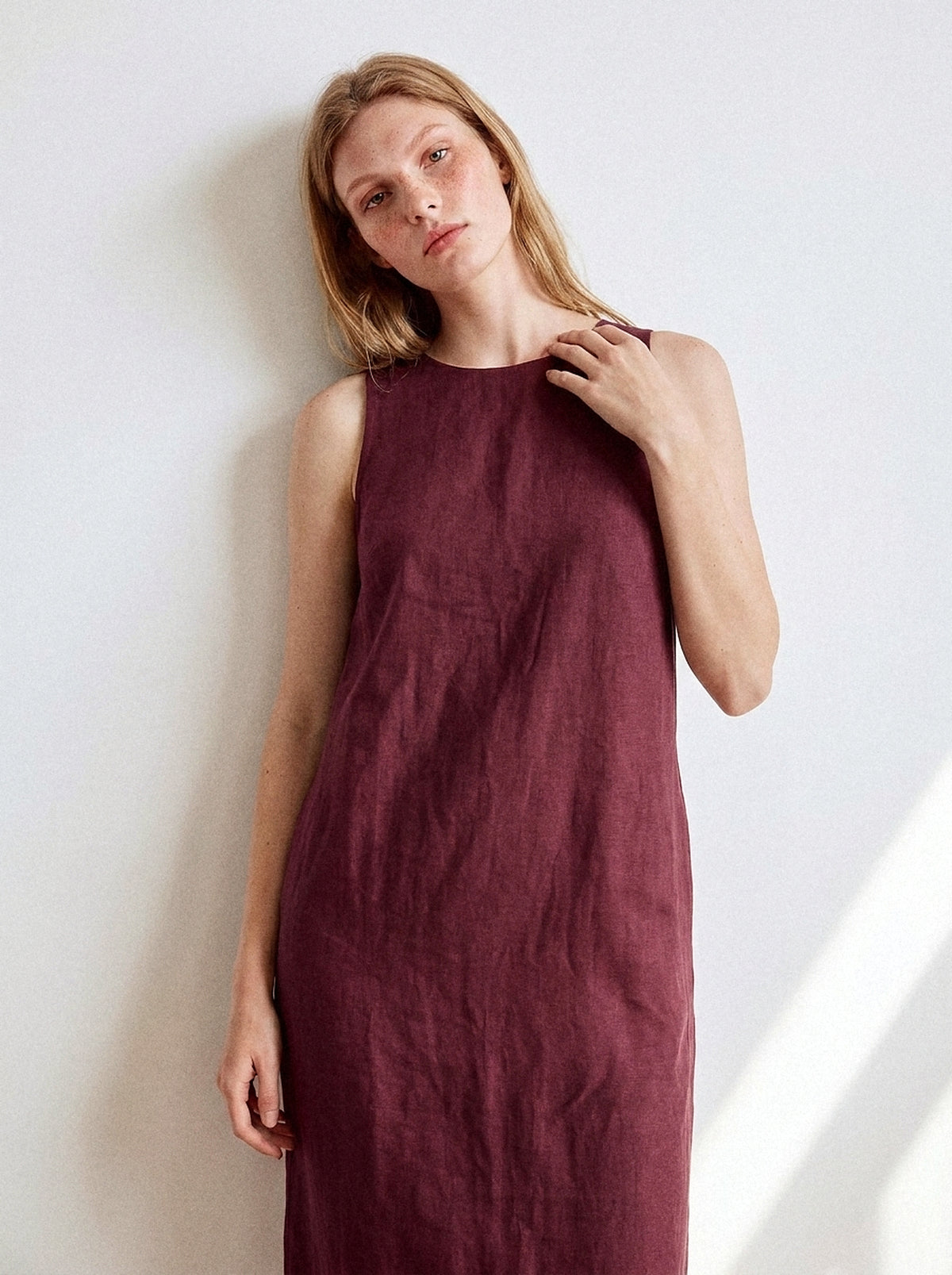 Vestido Alice Midi Linho Puro Marsala — Estúdio Close