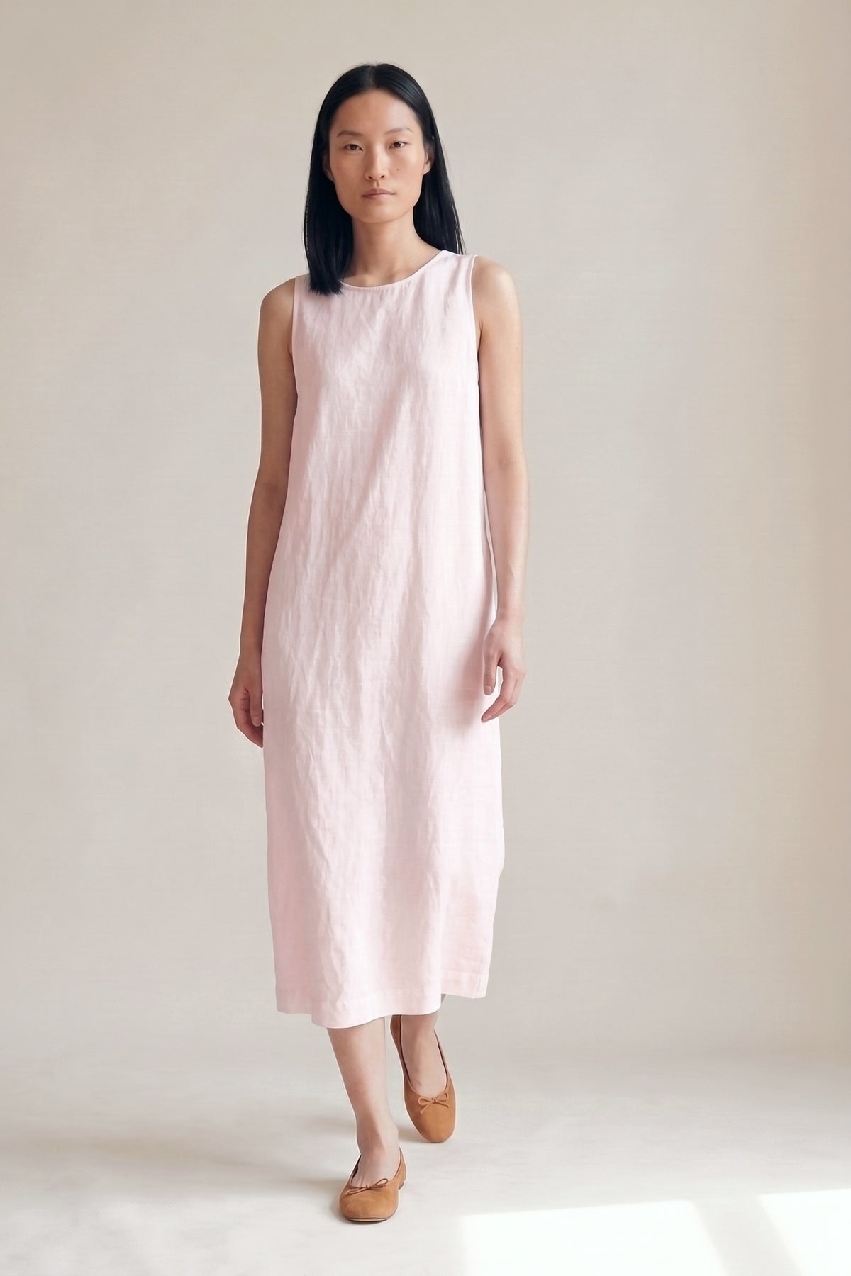 Vestido Alice Midi Linho Puro Rosa Bebê — Andando