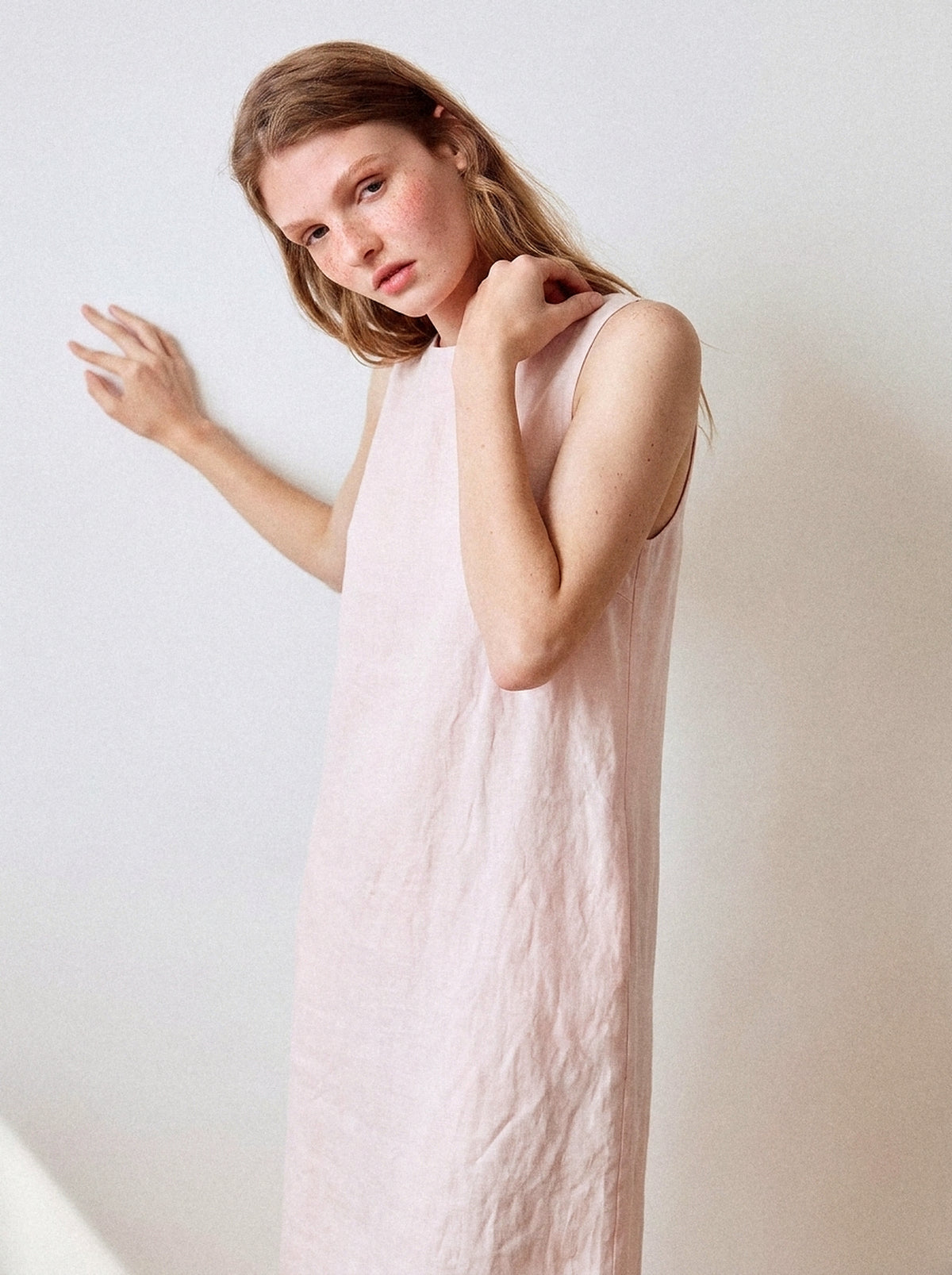 Vestido Alice Midi Linho Puro Rosa Bebê — Estúdio Close