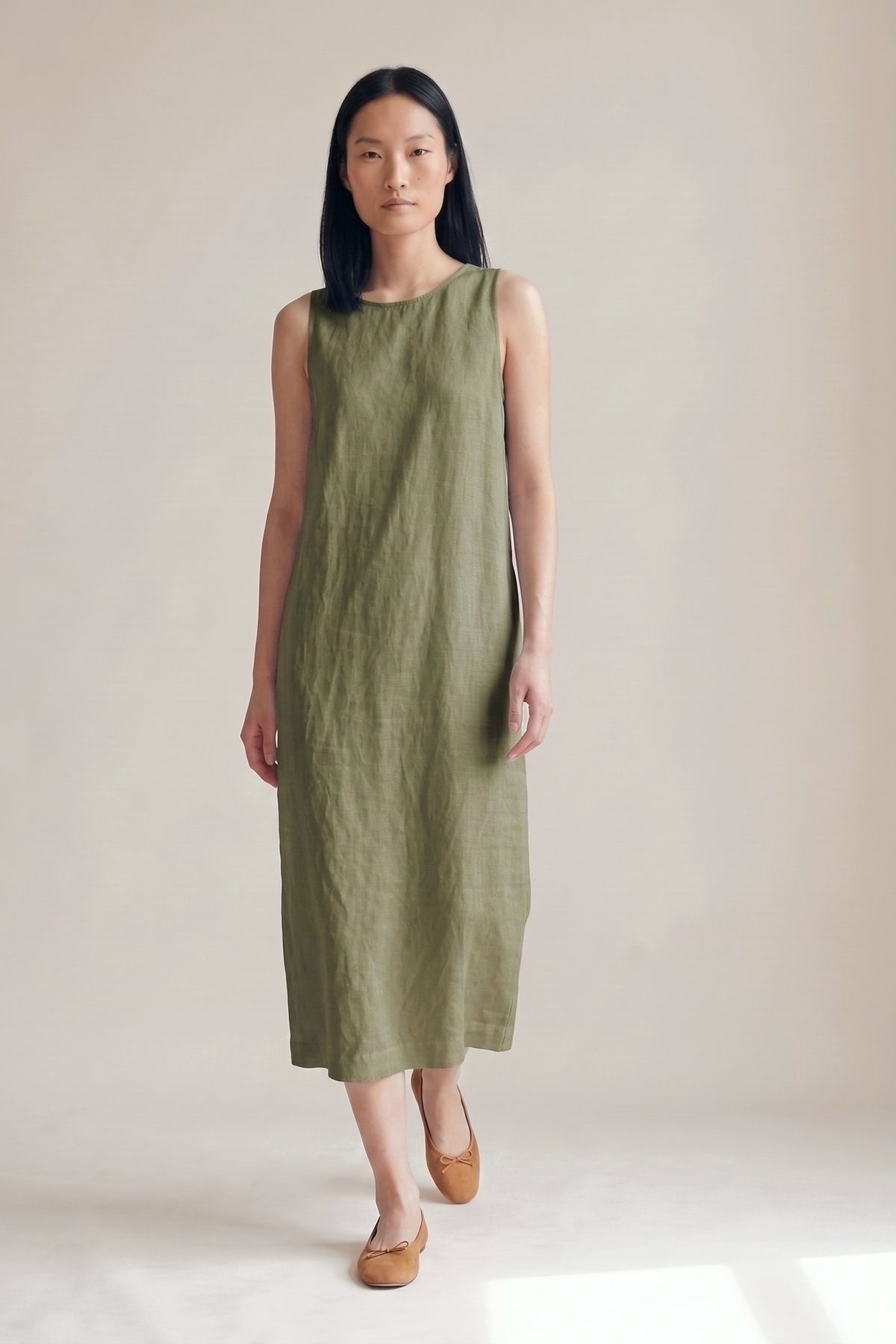 Vestido Alice Midi Linho Puro Verde Militar — Andando