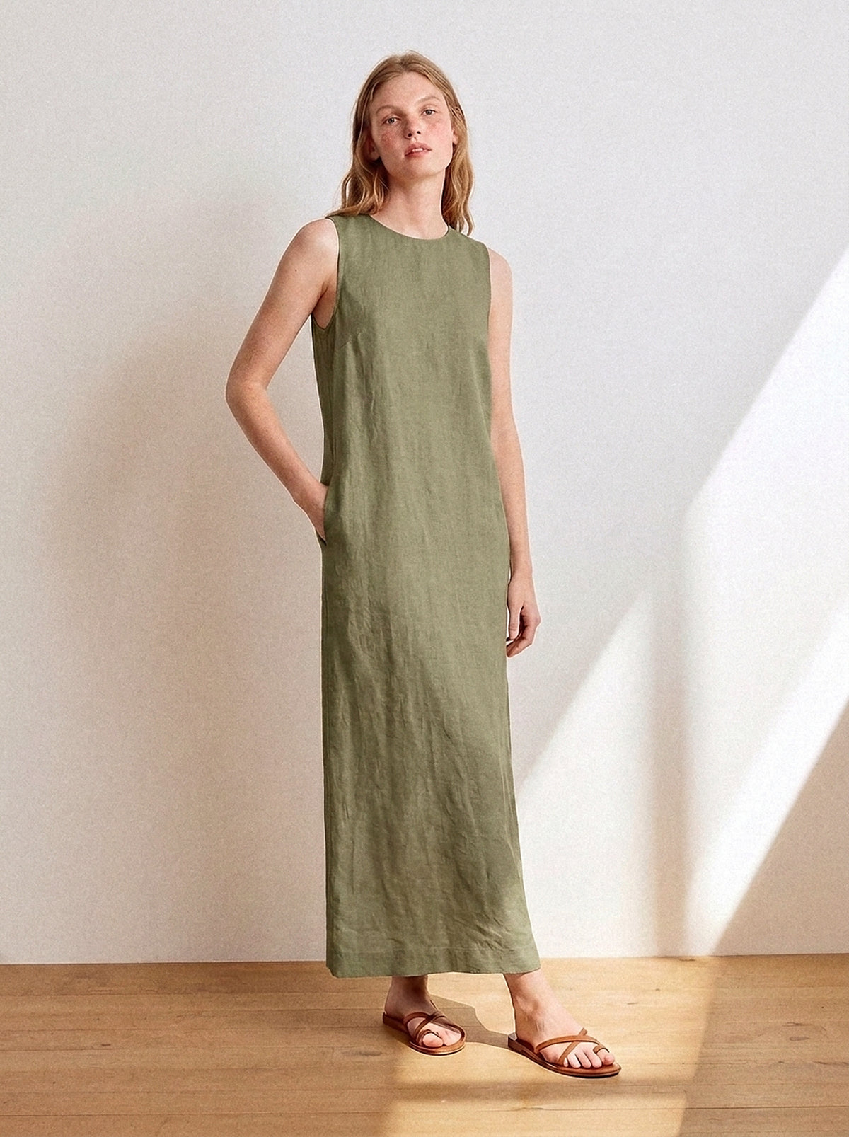 Vestido Alice Midi Linho Puro Verde Militar — Estúdio Frente