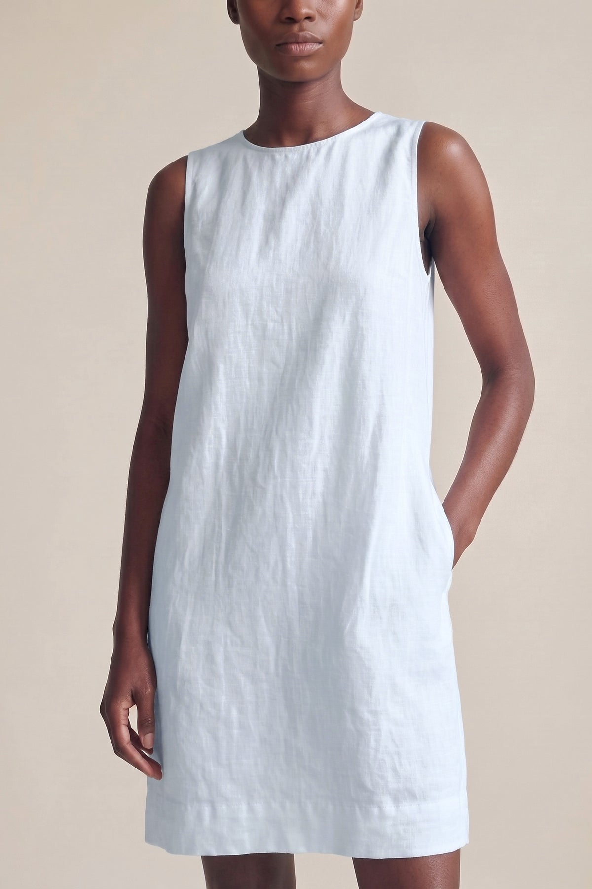 Vestido Alice Linho Puro Azul Bebê — Detalhe