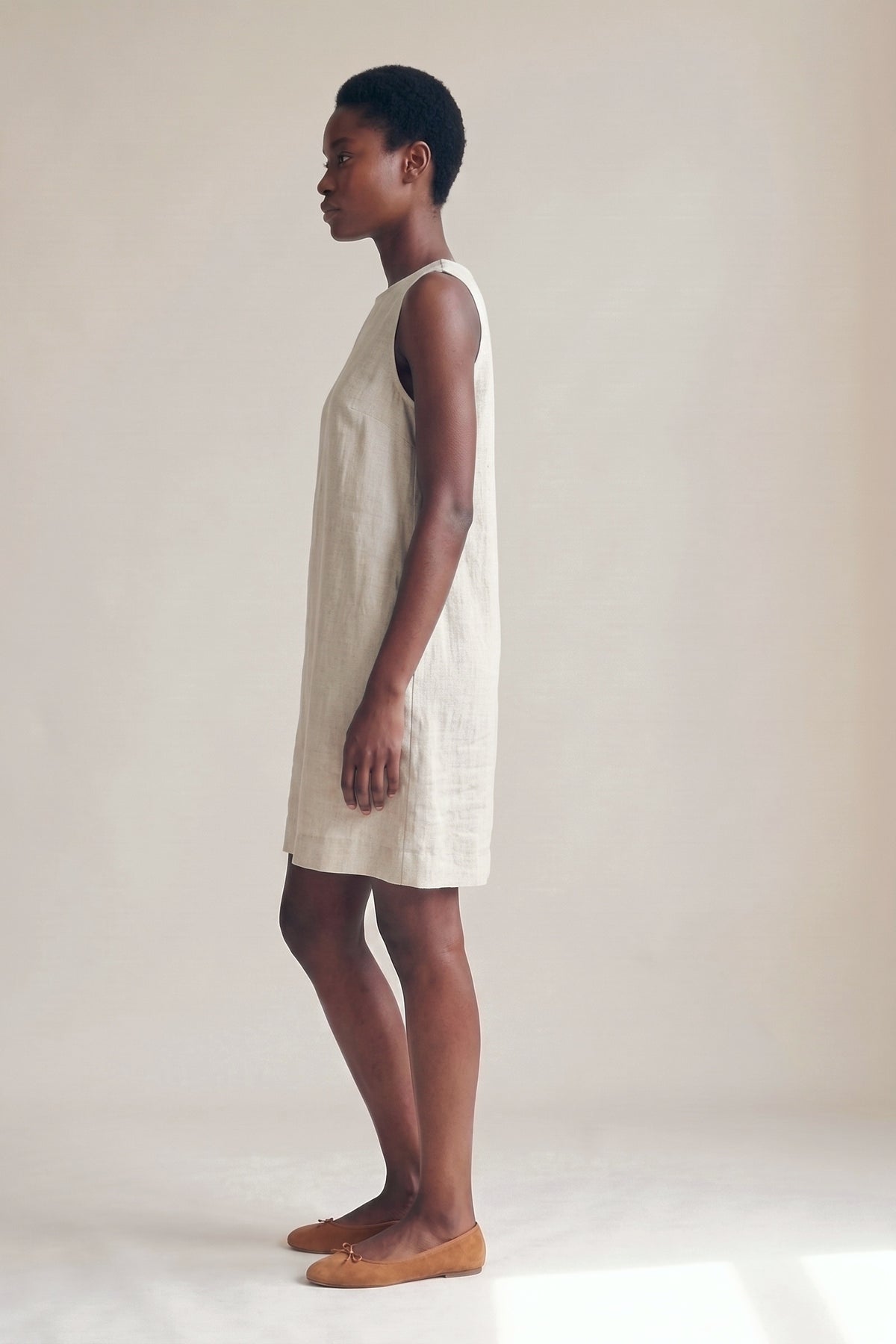 Vestido Alice Linho Puro Cru — Perfil