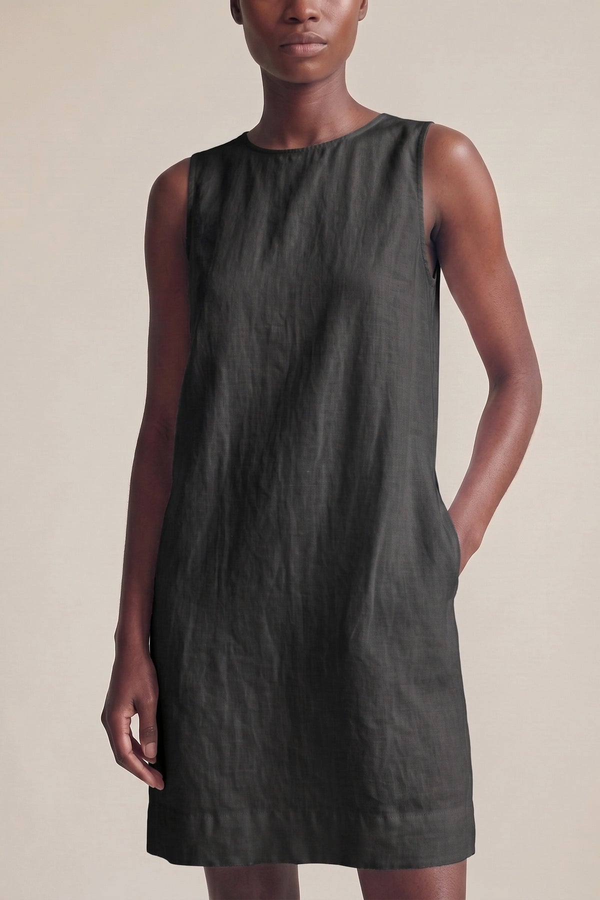 Vestido Alice Linho Puro Preto — Detalhe