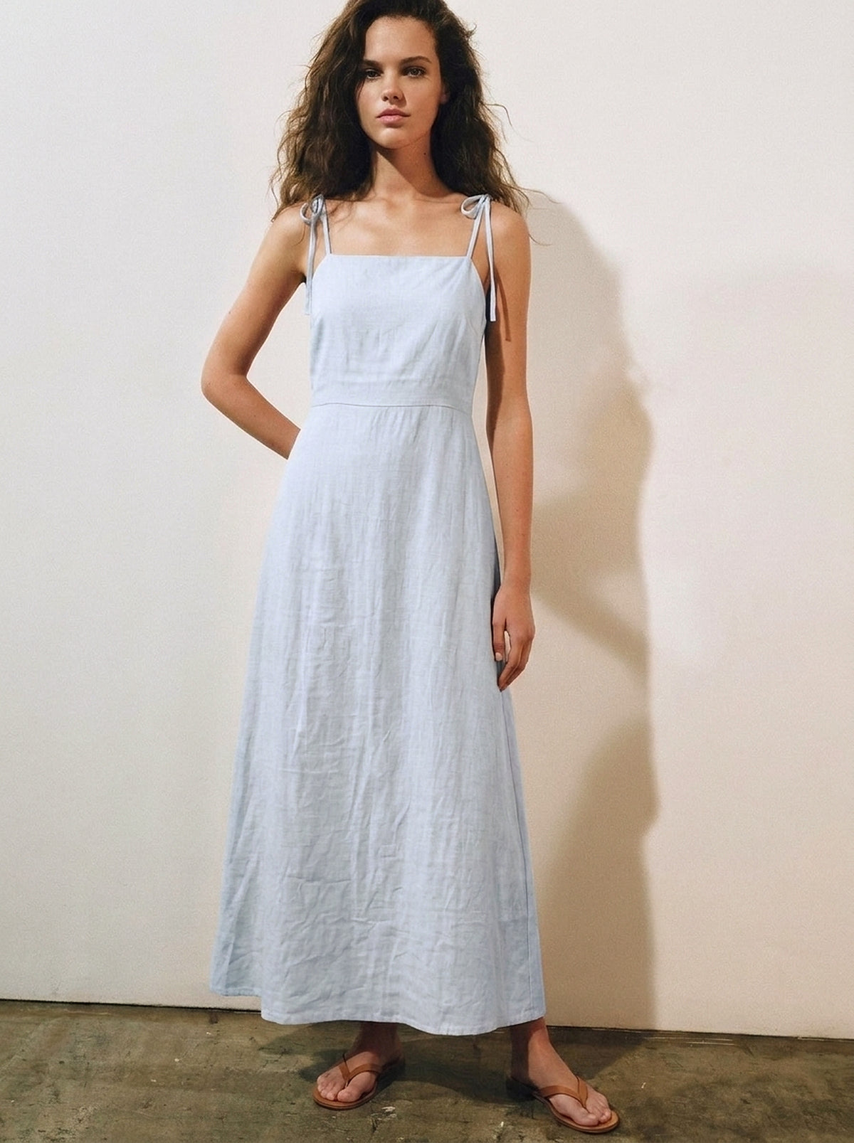 Vestido Dália Azul Bebê — Estúdio Frente